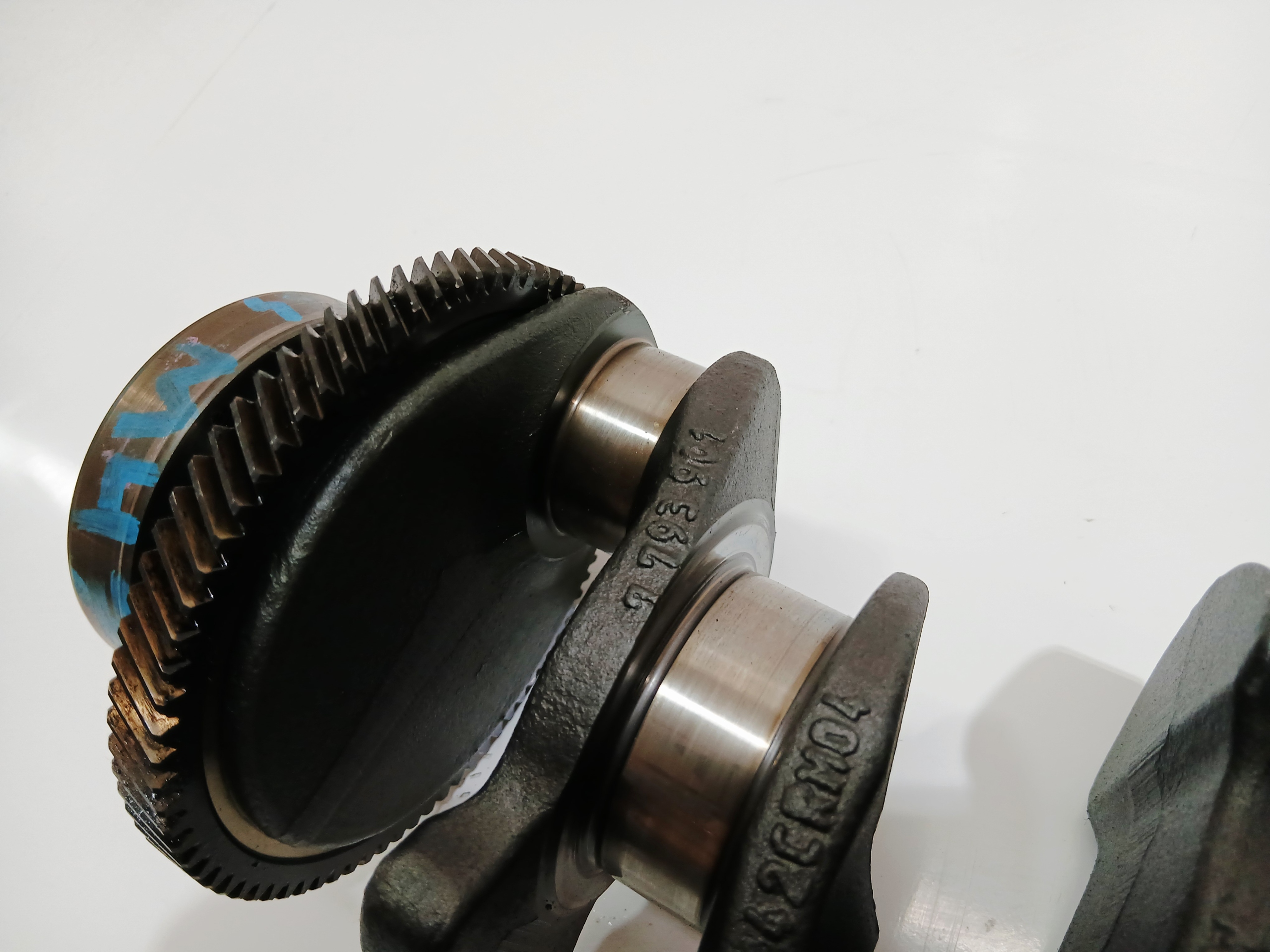 főtengely BMW E60 2.0 M47 7793901