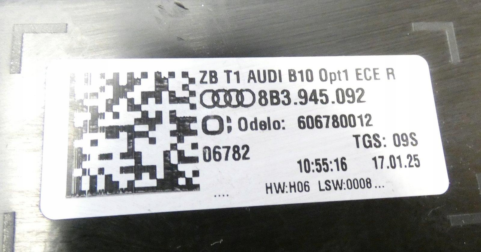 AUDI A5 B10 8B3945092 2025- light rear part rear right LED