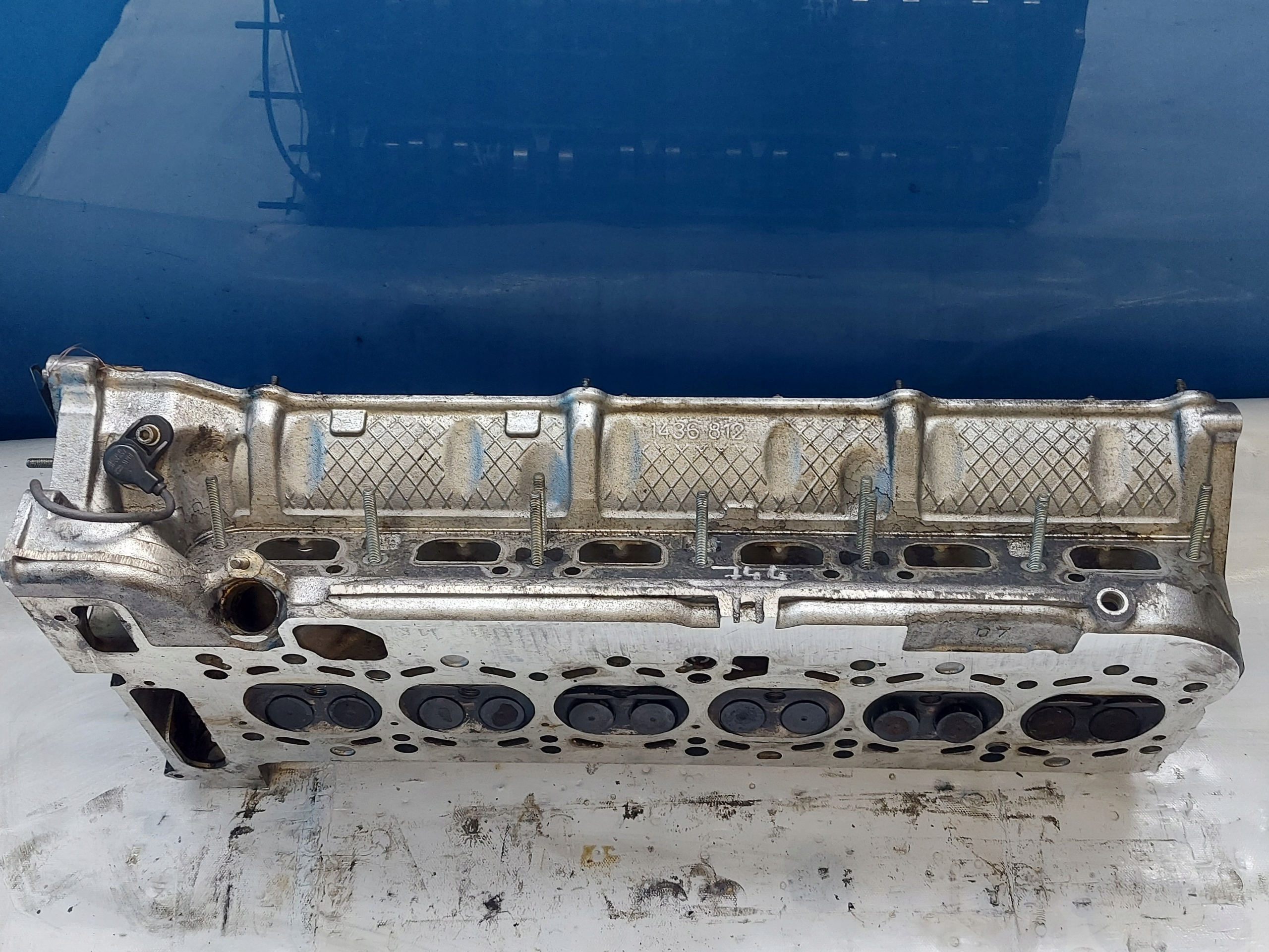 head. BMW E39 2.2 R6 1436812