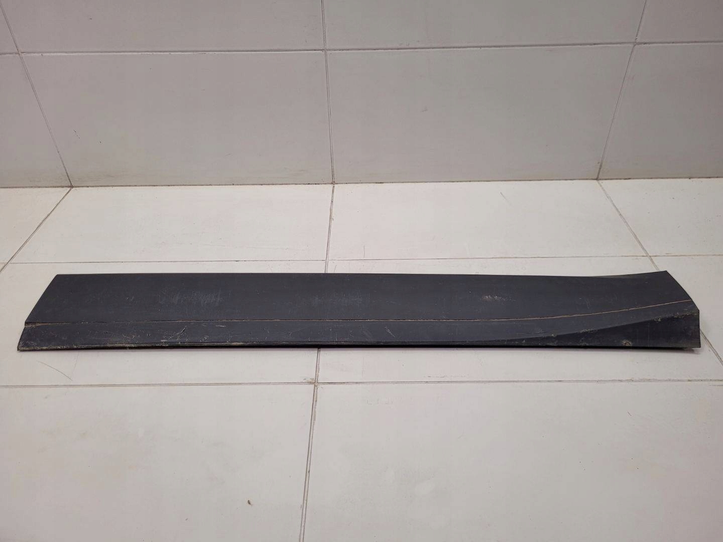 moulding door front right side Jaguar E-Pace 2018 J9C321064AC