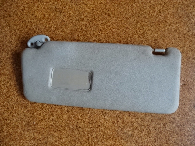 TOYOTA HILUX 07r DASZEK SŁONECZNIK LEWY