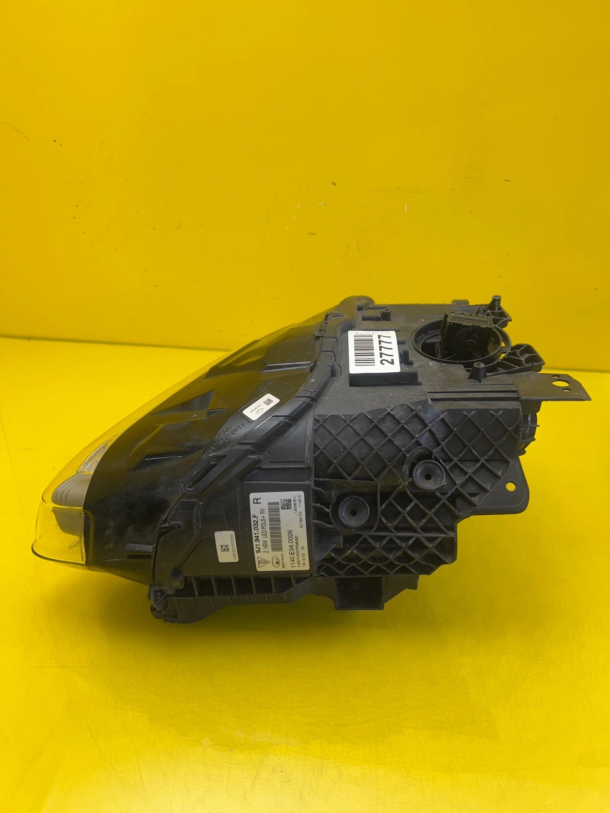light right left Porsche Taycan PDLS+ Full Led 9J1941031H 9J1941032F