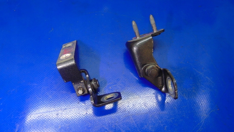 scharniere Tür rechts heck FORD FOCUS IV MK4 18-23 RO