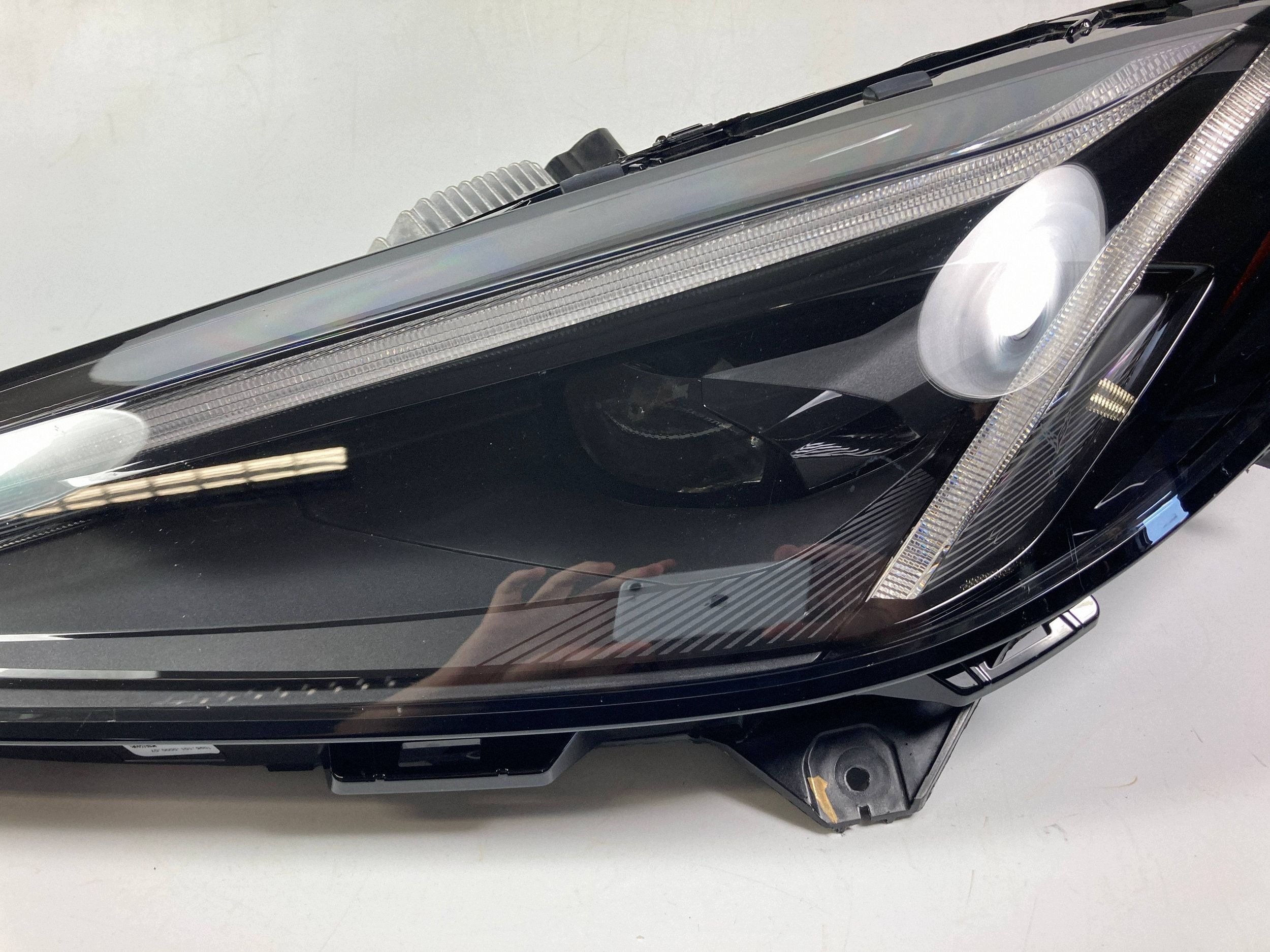 Chevrolet Corvette C8 reflektor light front left FULL LED 2020-26 OEM