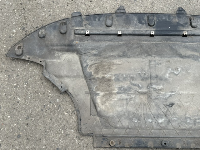 AUDI Q5 8R cover cover below engine 8R0863821C