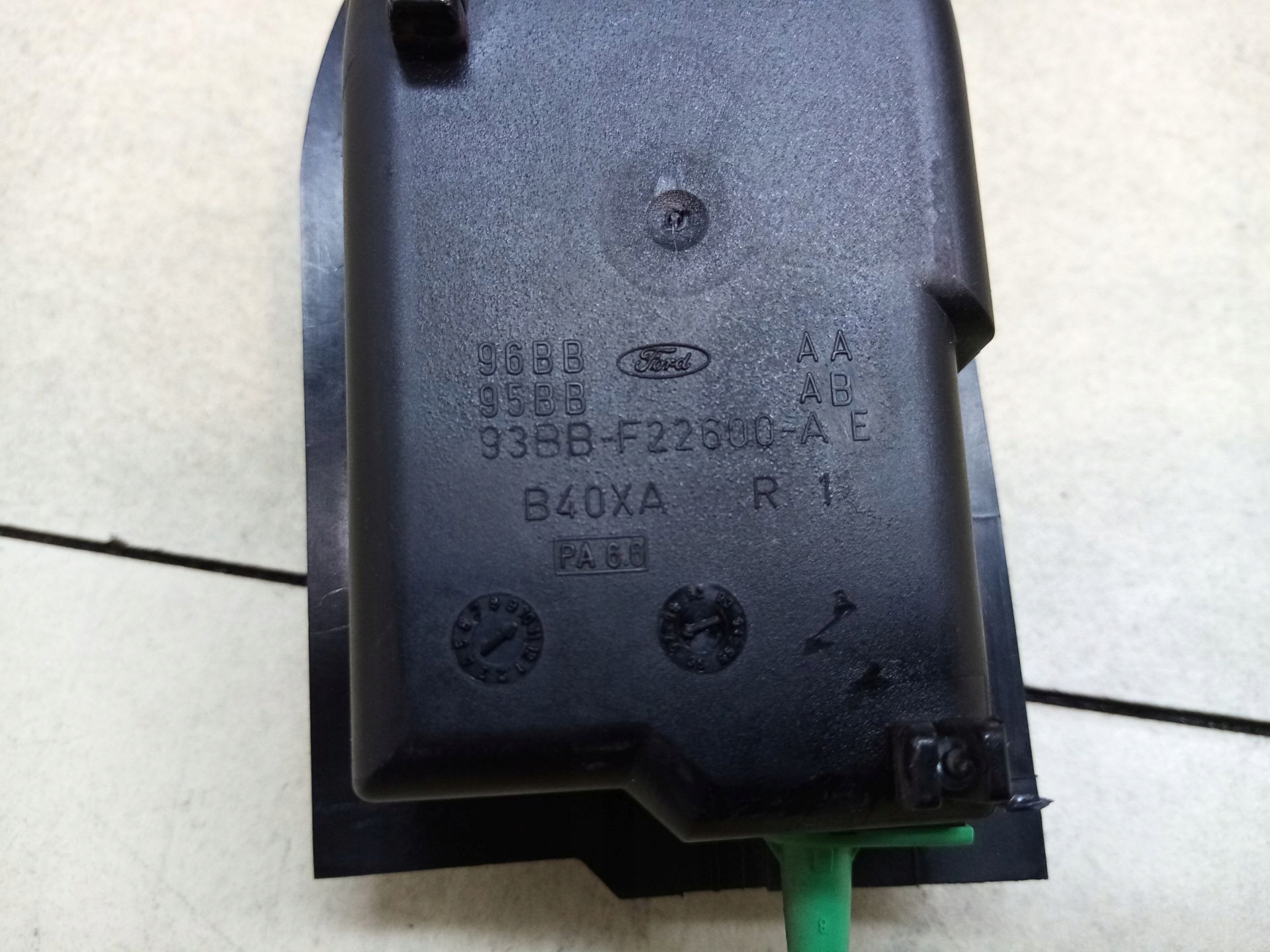 lock door right rear part handle FORD MONDEO II 2.0