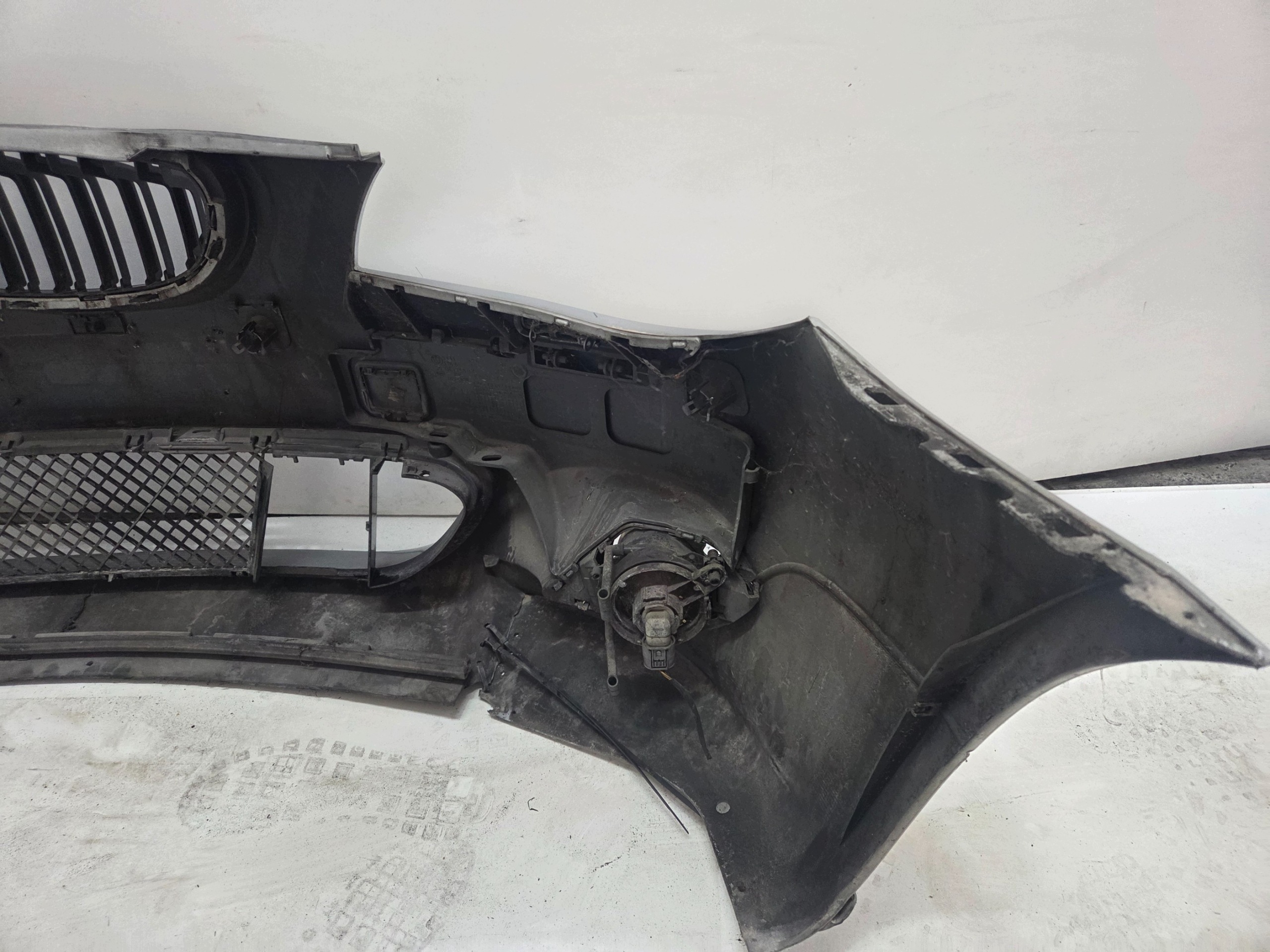 Frontstoßstange BMW E60 E61 M PAKIET TITANSILBER
