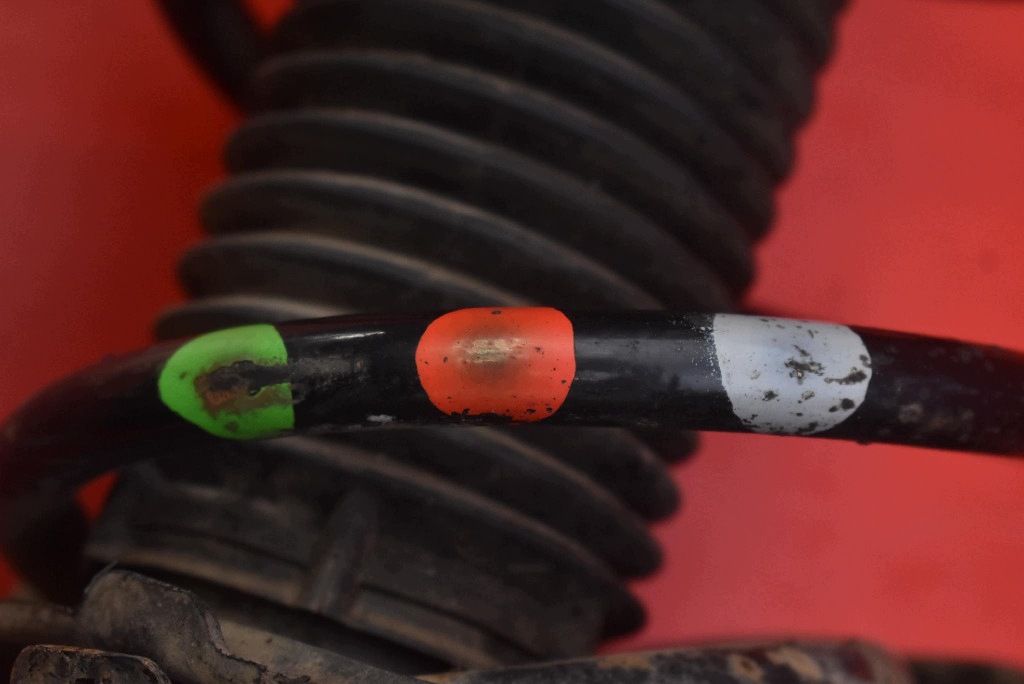 shock absorber right front P31360946 VOLVO V40 2 II 2.0 D2 120 KM 12-16