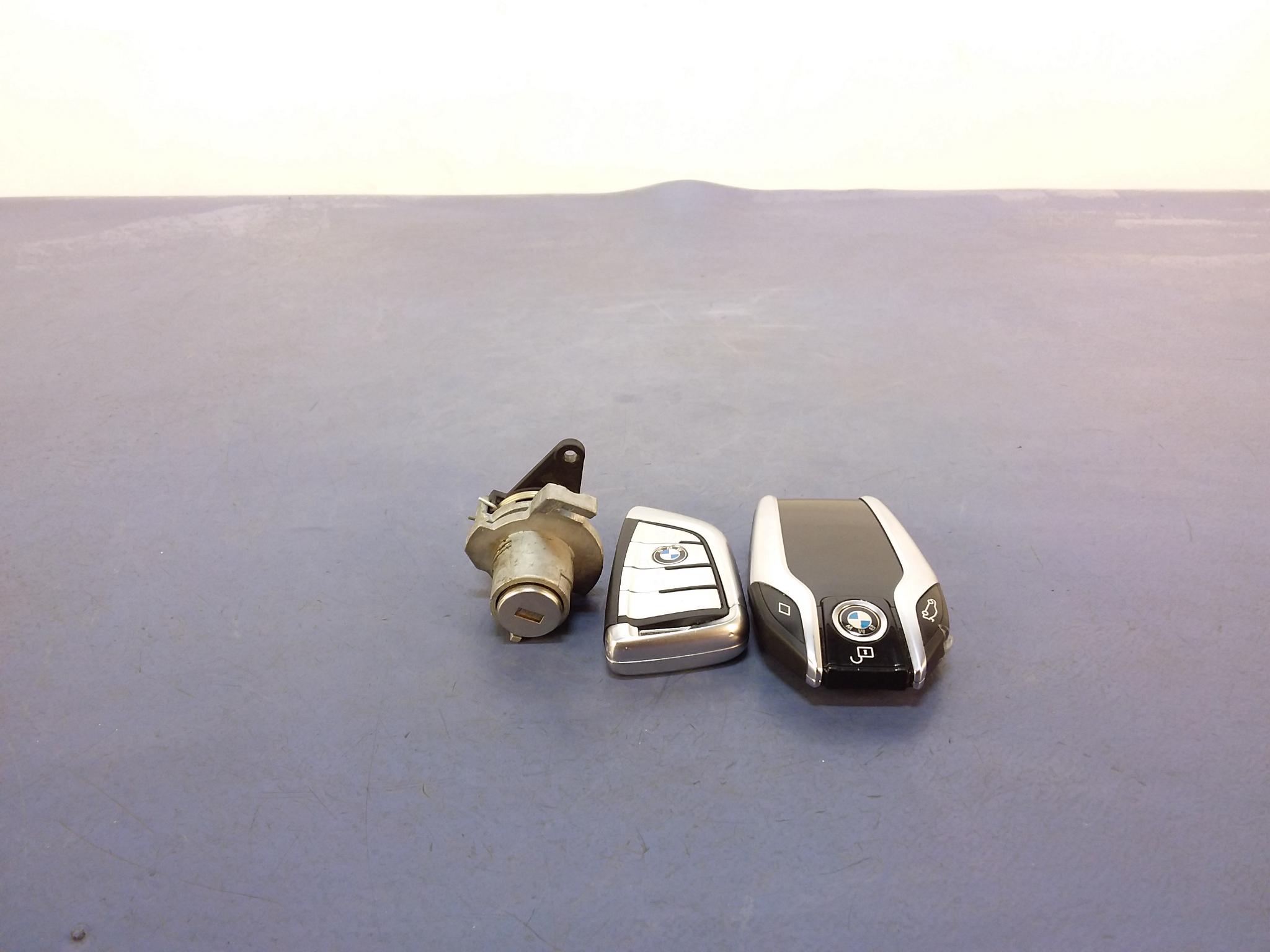 BMW 7 G11 G12 розумний брелок