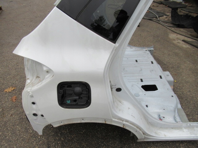 RENAULT CAPTUR BŁOTNIK TYLNY PRAWY ĆWIARTKA Producent części Renault OE