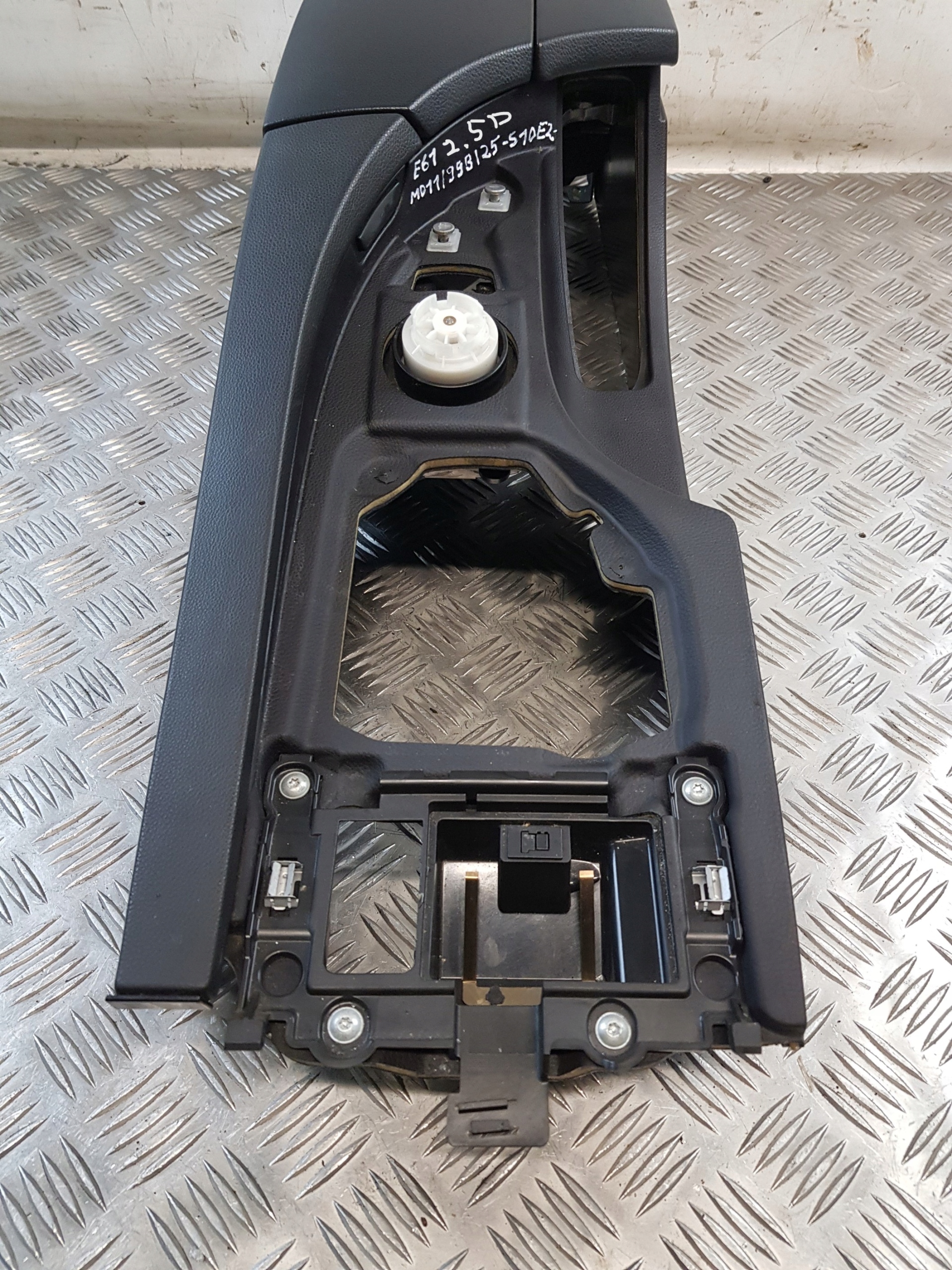 TUNEL central armrest 7034086 + POKRETLO IDRIVE BMW E61 04R