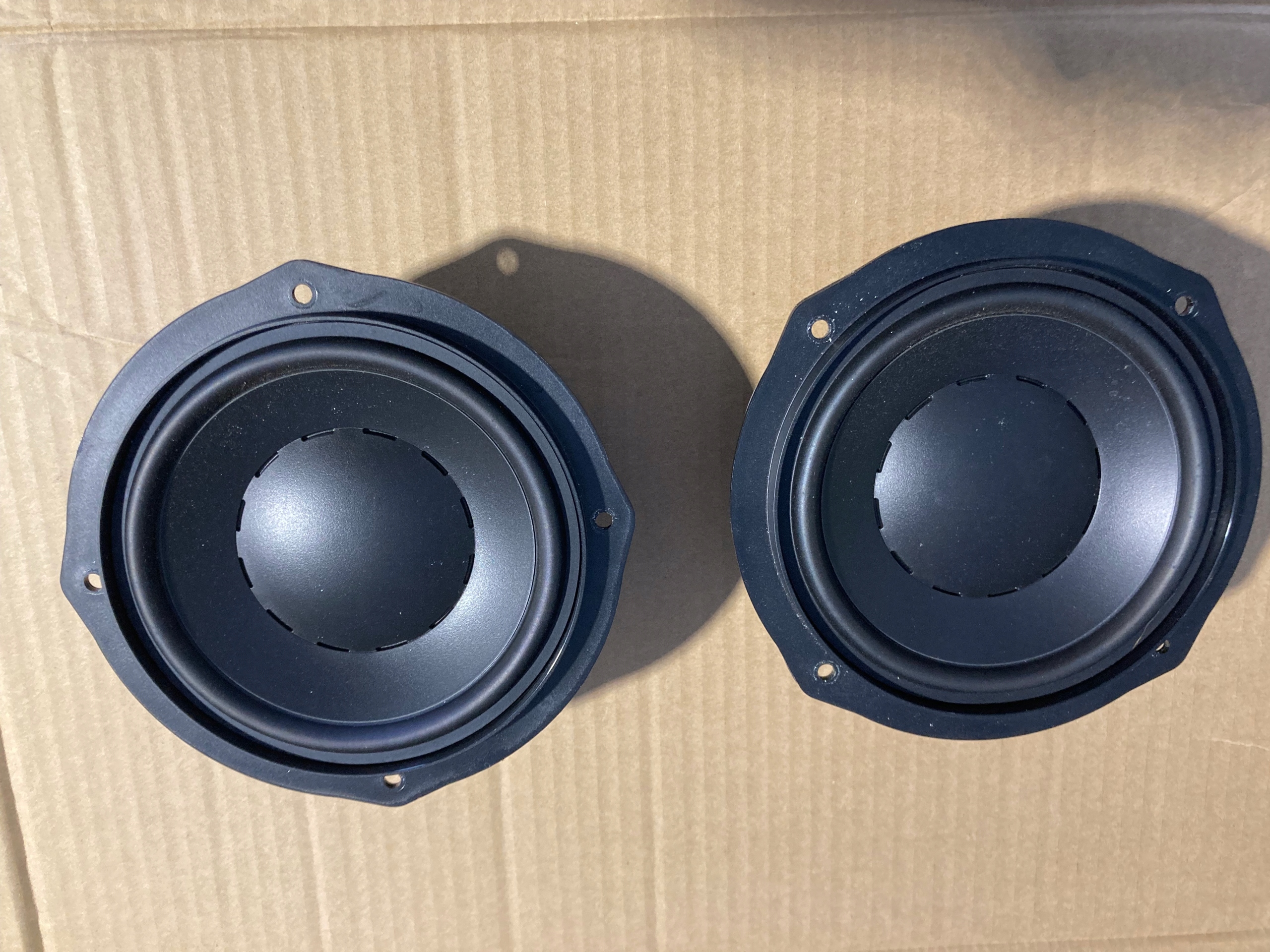 ДИНАМІК ЗАДНІЙ DYNAUDIO VW SHARAN 7N0035453A