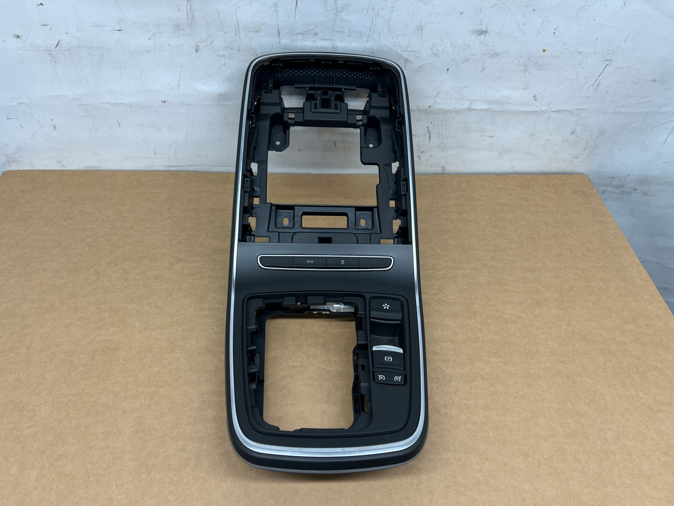 Renault Scenic IV panel central dekor 682607429R