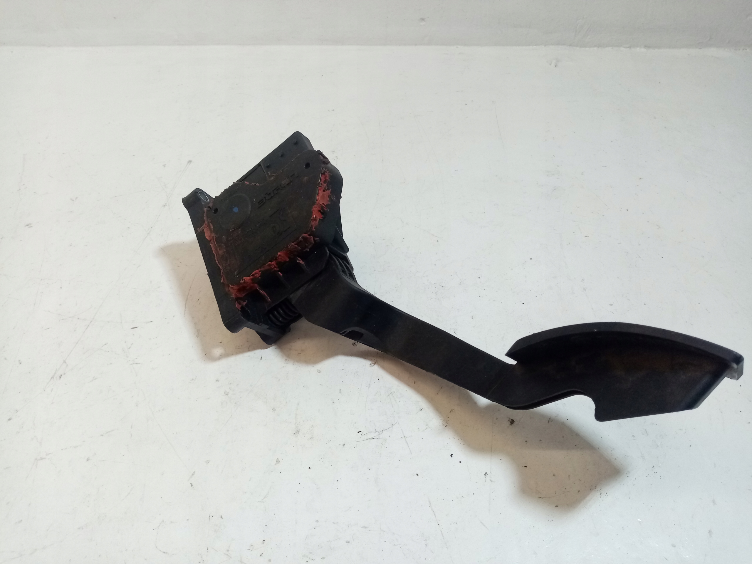 Gaspedal OPEL CORSA D 1.0 B