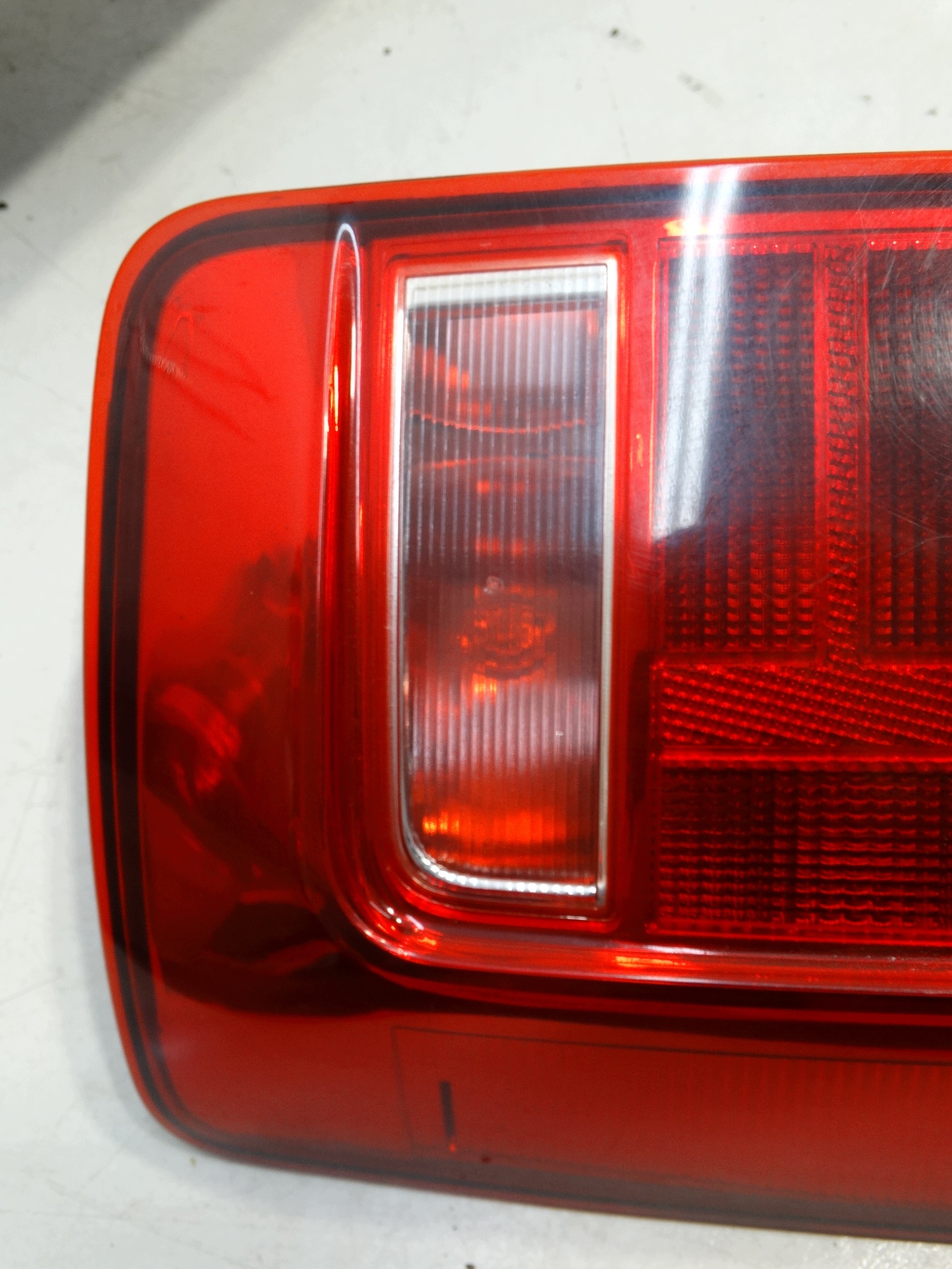 light left rear VOLKSWAGEN CADDY IV LIFT 15-20R. TYC 11-C974B