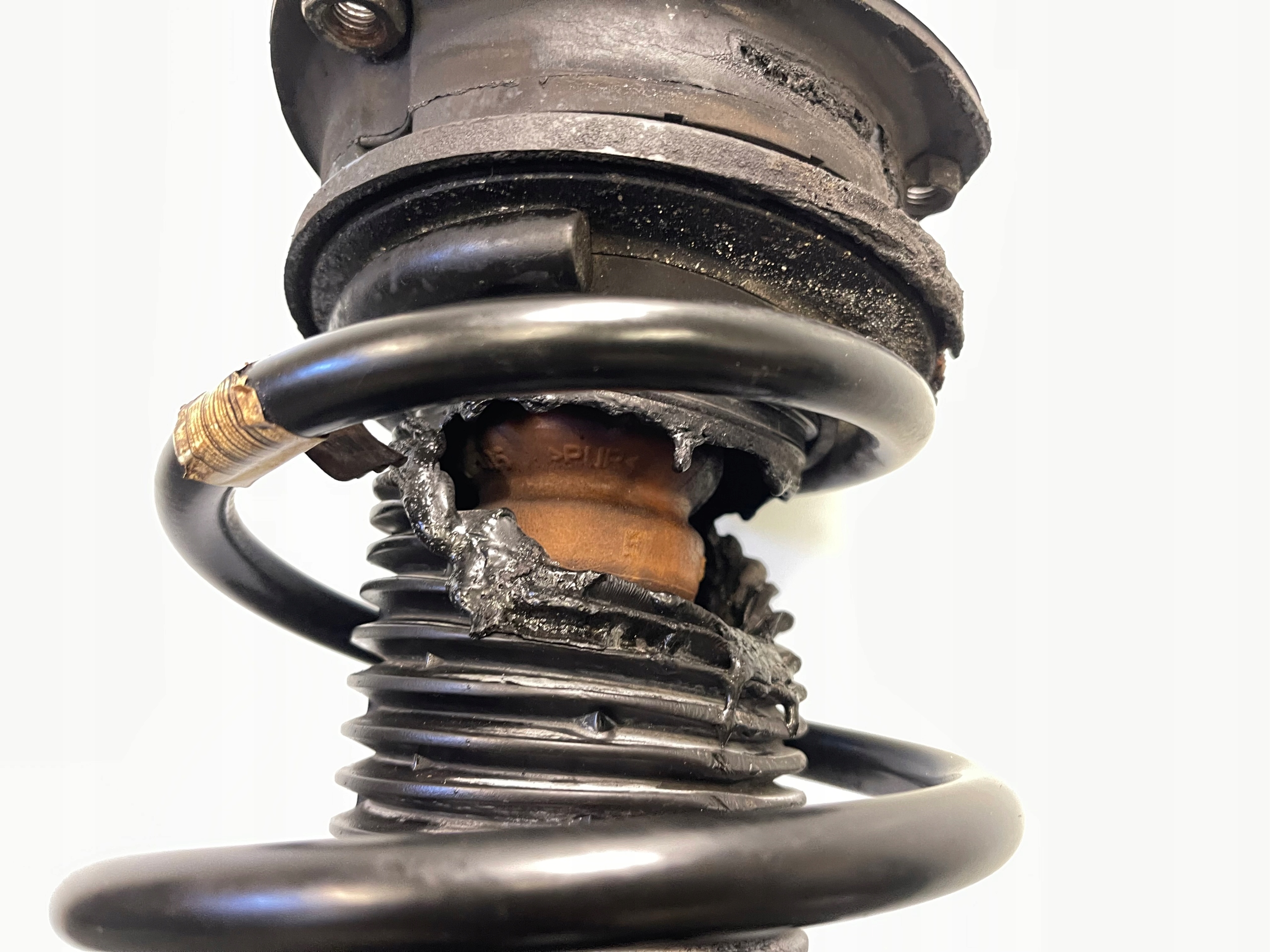 VW PASSAT B8 McPherson swing shock absorber left 5Q0407257A 3Q0413031BN