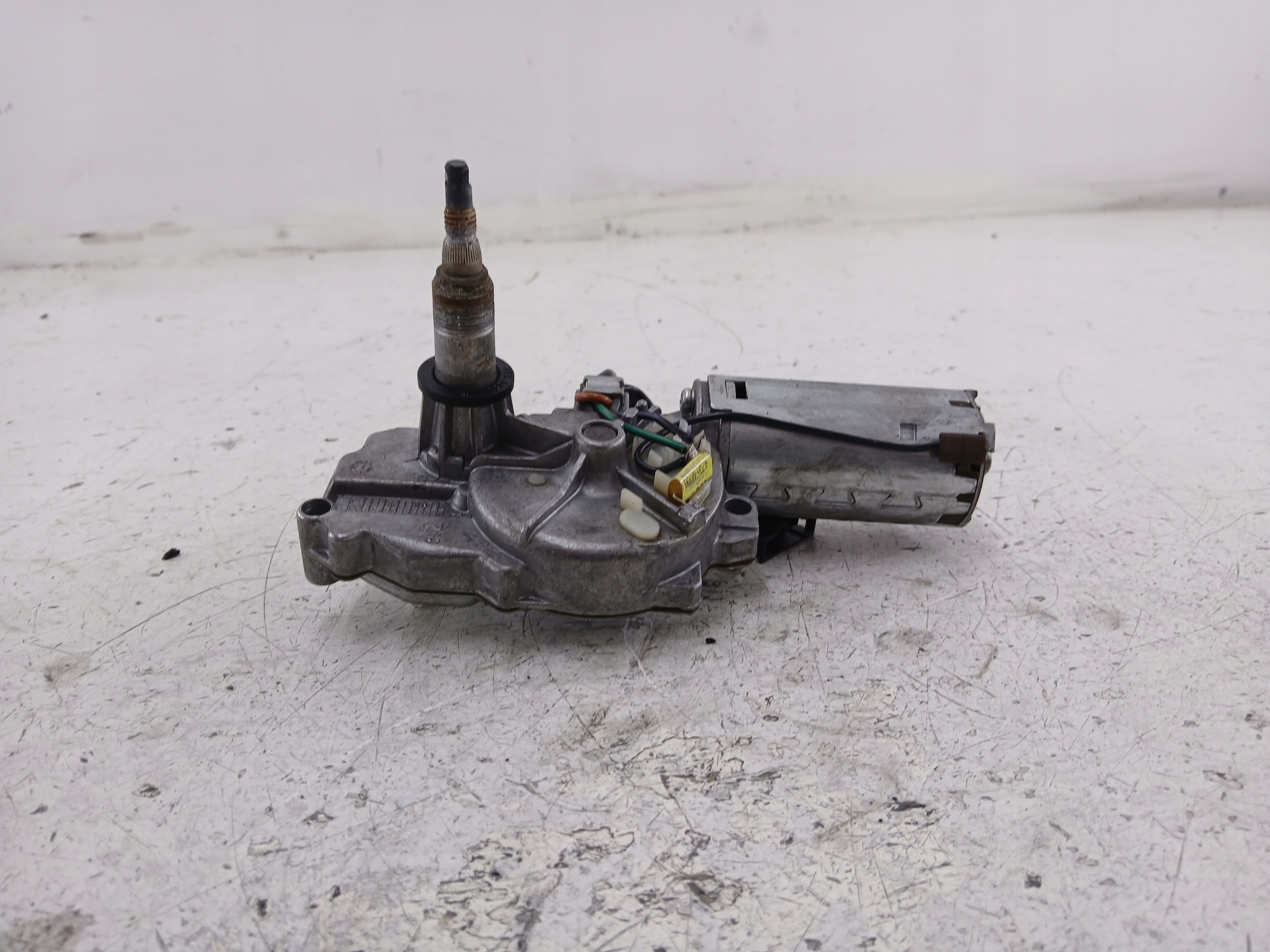 VW POLO 6N Wischergsetänge heck 404369