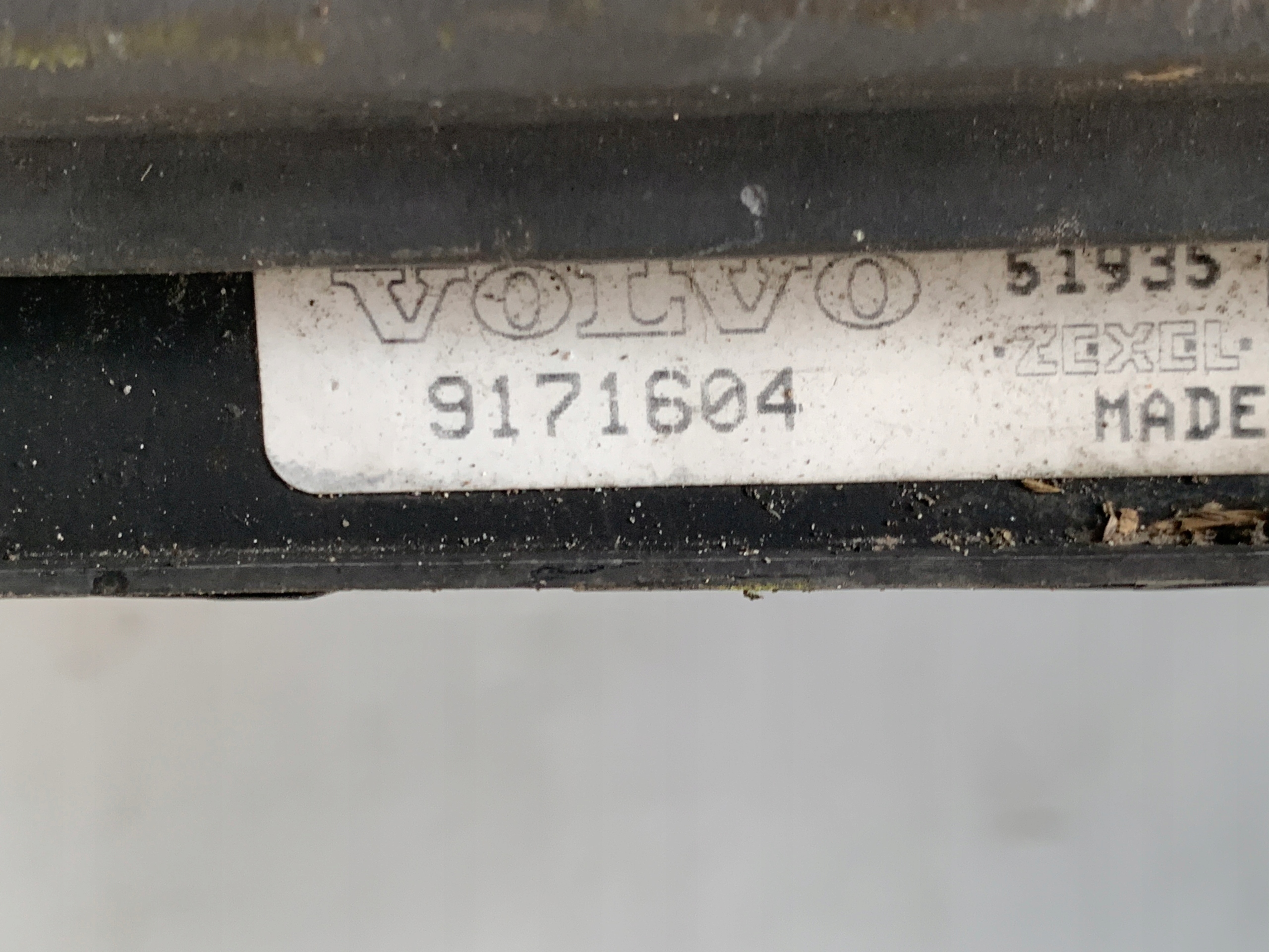 # KOMPLET chladiče ventilátor VOLVO S80 a