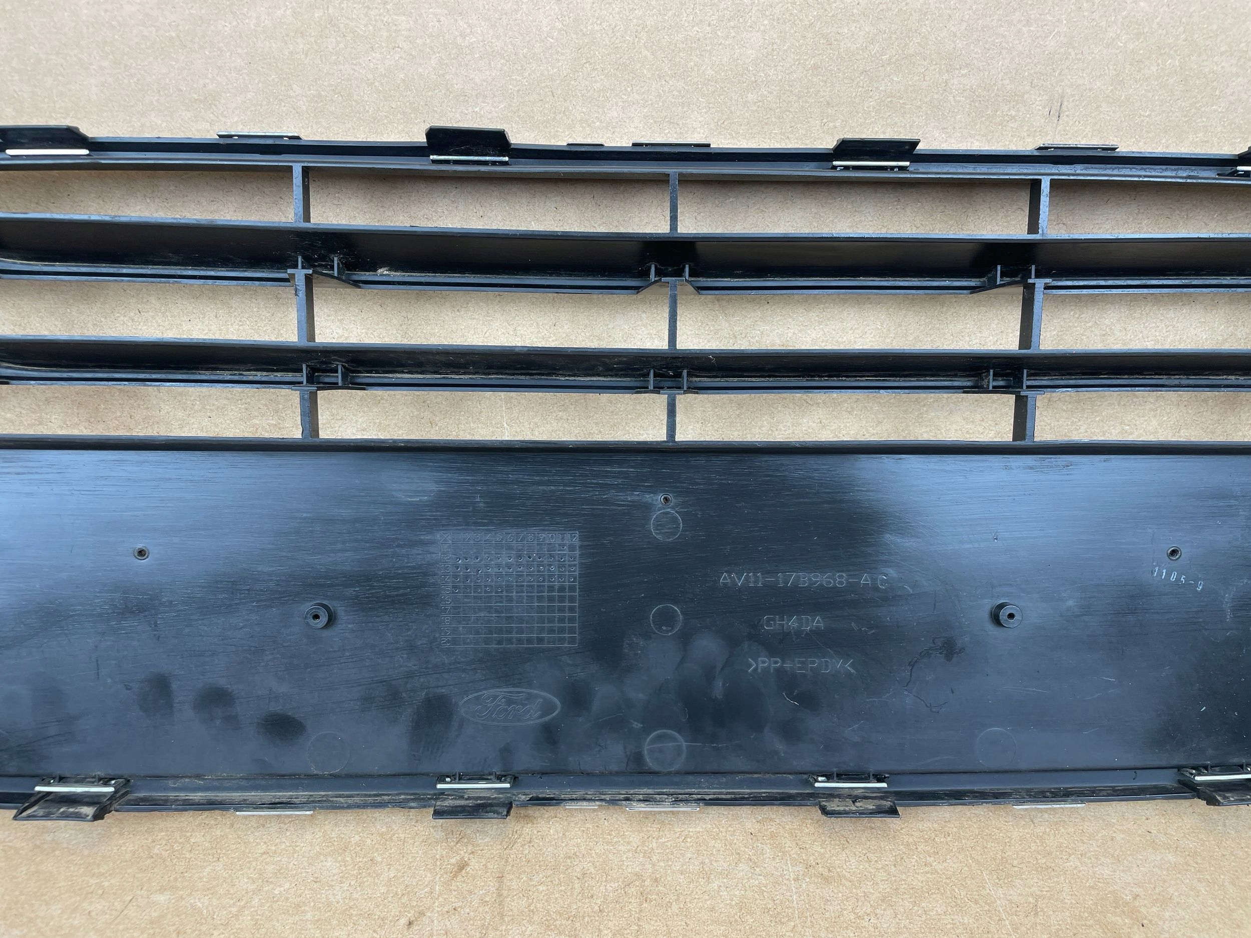 grille grid grill of a bumper front front FORD B-MAX 12-17 AV1117B968AC