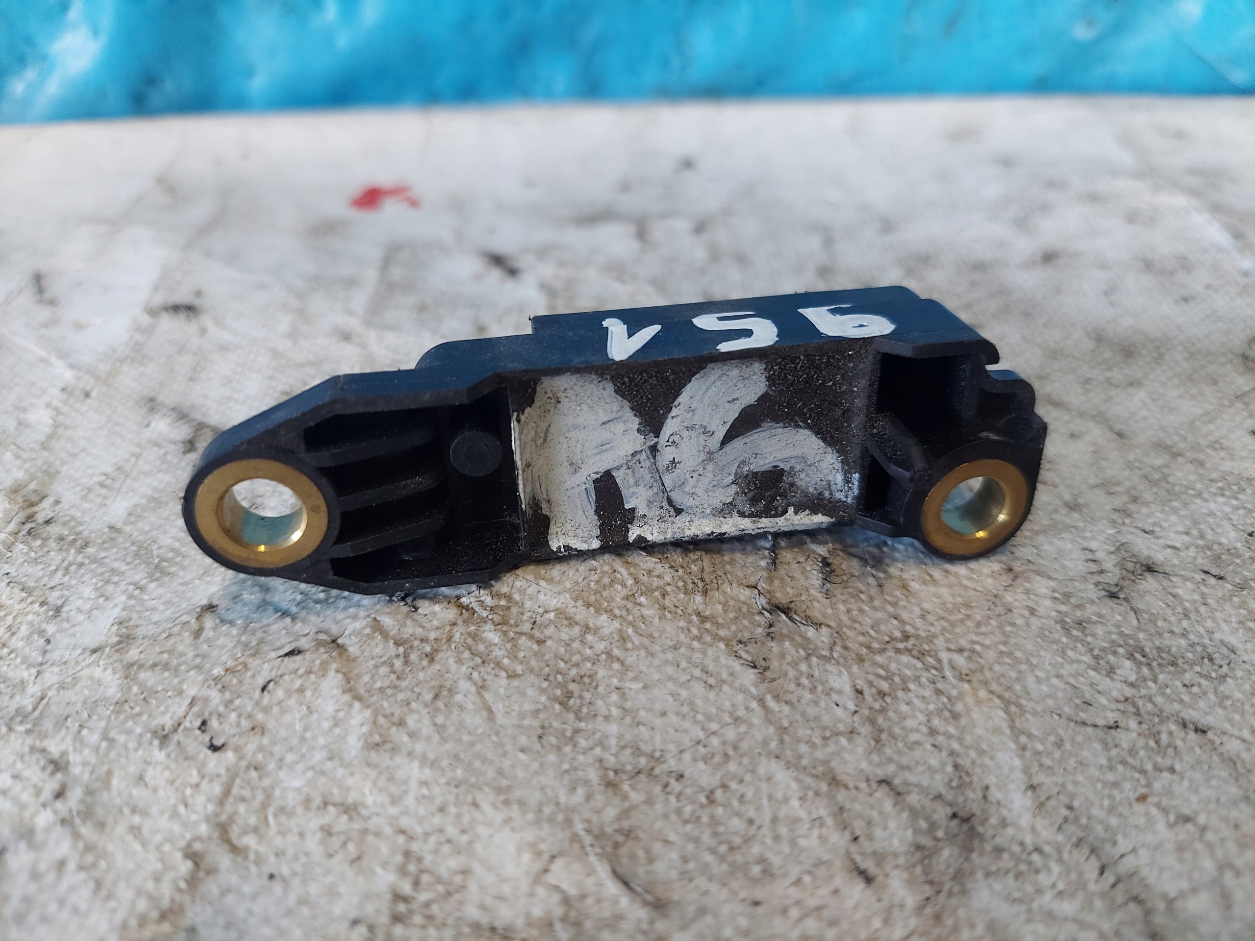 A6 C5 4B0959643A crashsensor drucksensor BOCZNEGO