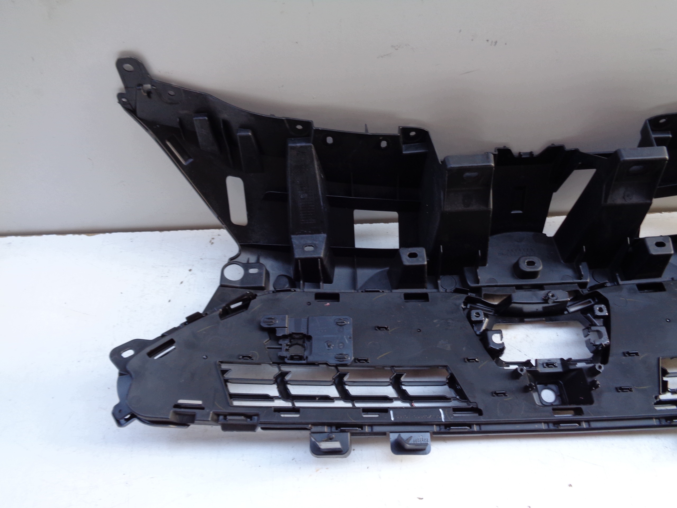 Grille TOYOTA YARIS CROSS 20- NR 52459