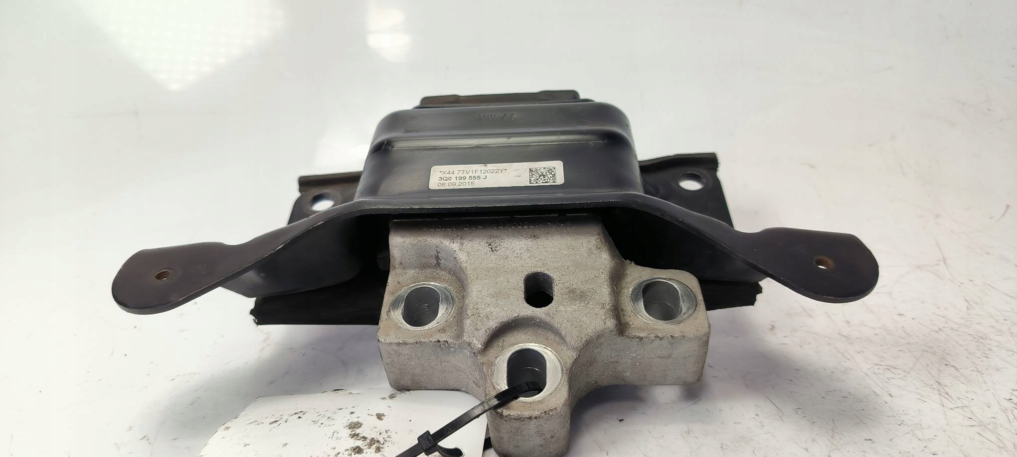Getriebehalter 3Q0199555J VOLKSWAGEN PASSAT B8 R-LINE