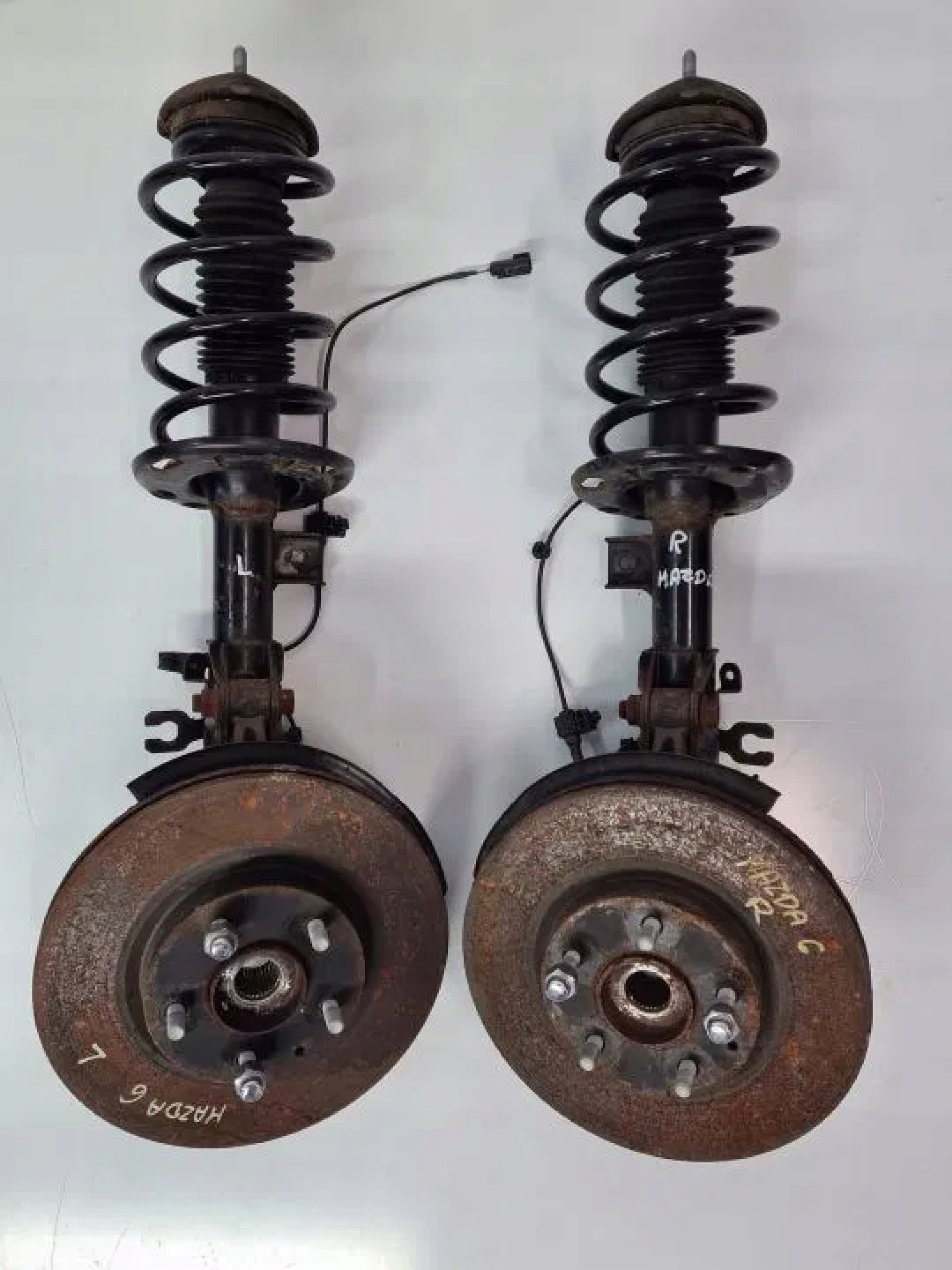 поворотный кулак, цапфа перед mazda 6 III GJ 2.2