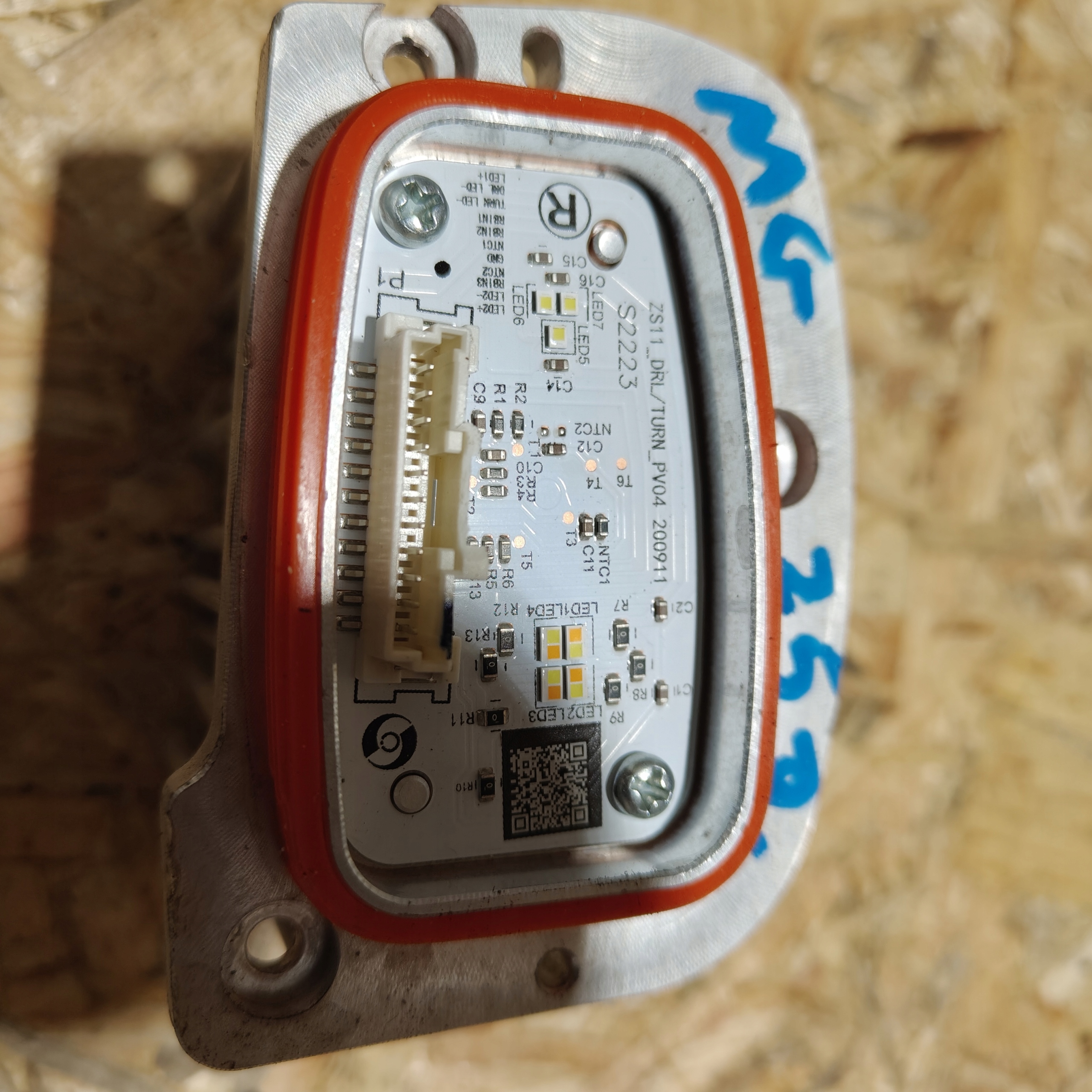 control unit lights front MG ZS LIFT 200911