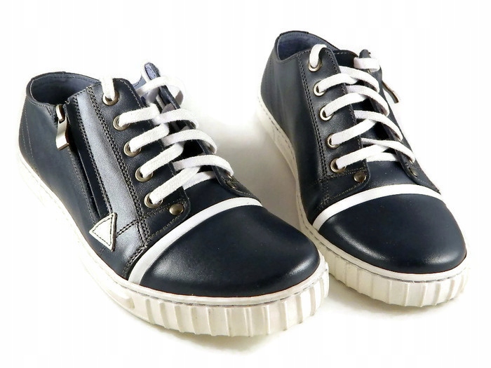 TRAMPKI Z ZAMKIEM SKÓRA NATURALNA WYRÓB POLSKI 45