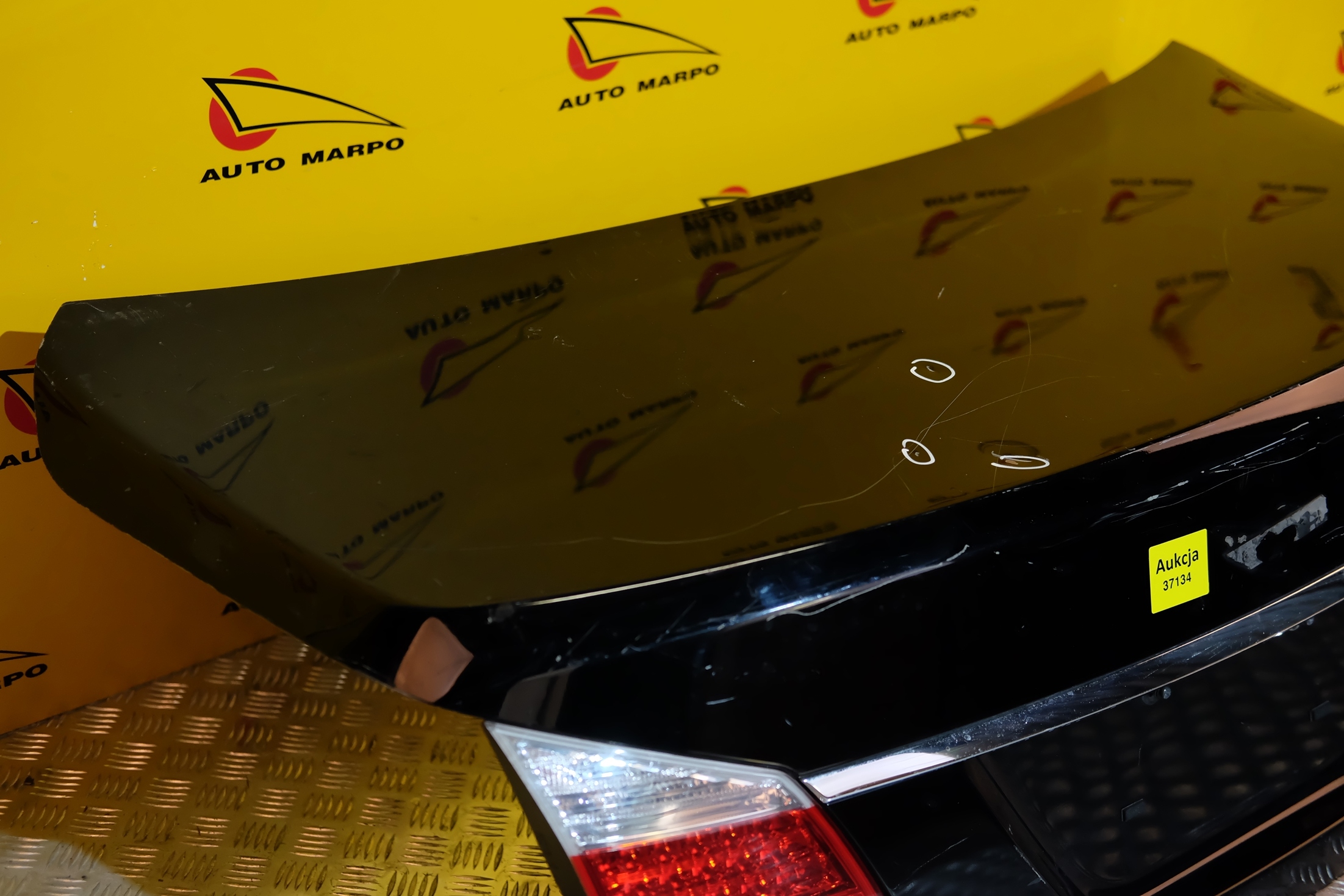 HYUNDAI GENESIS SEDAN 2008- KLAPA TYLNA TYŁ LAMPA Typ samochodu Samochody osobowe