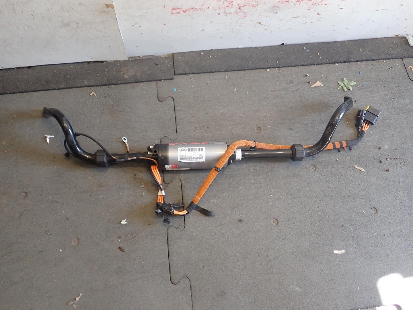 Stabilizator aktywny front AUDI AUDI Q7 Q8 URUS 4M0400045