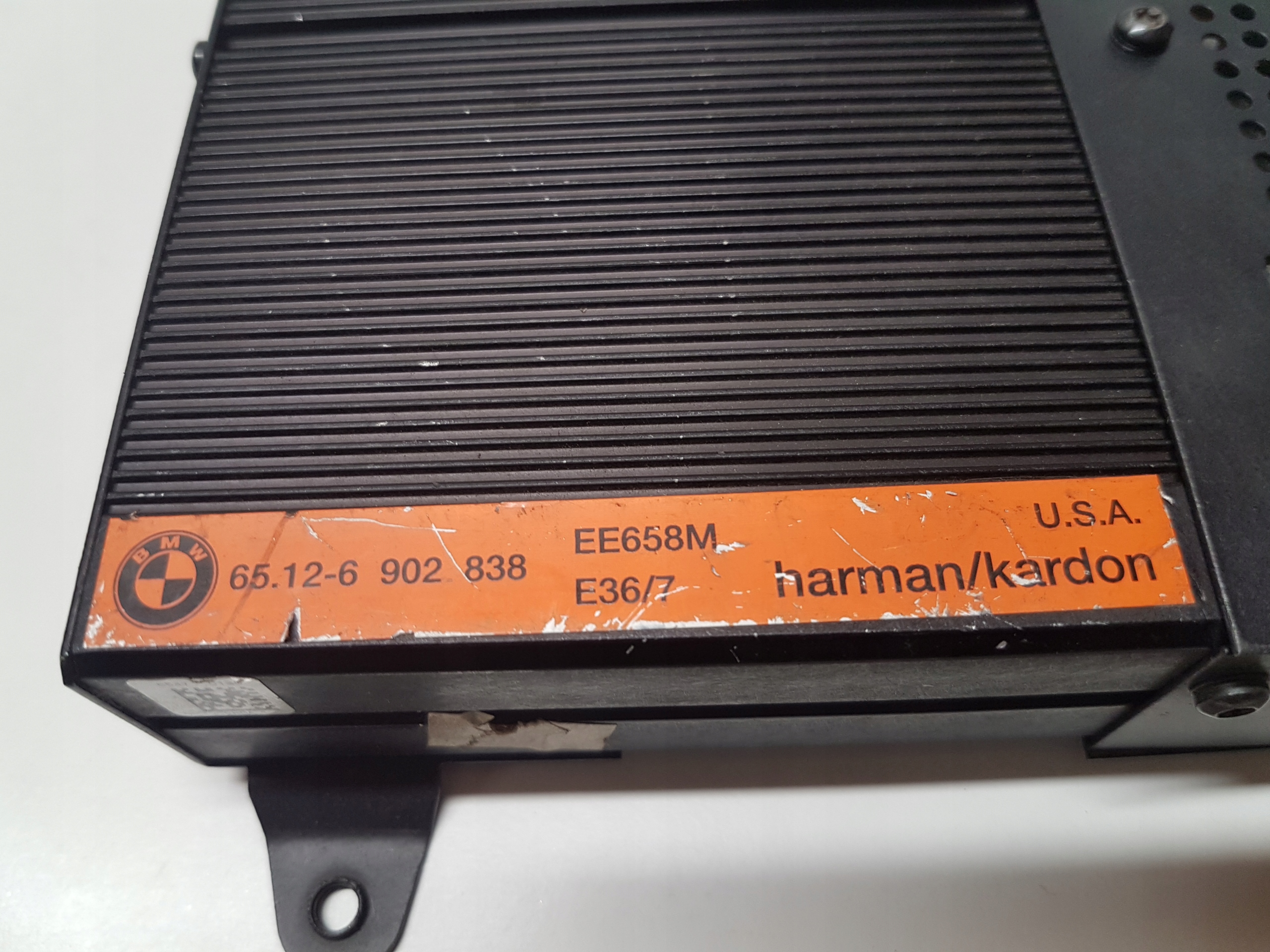 amplifier SUBWOOFERA BMW Z3 E36 HARMAN KARDON 6902838