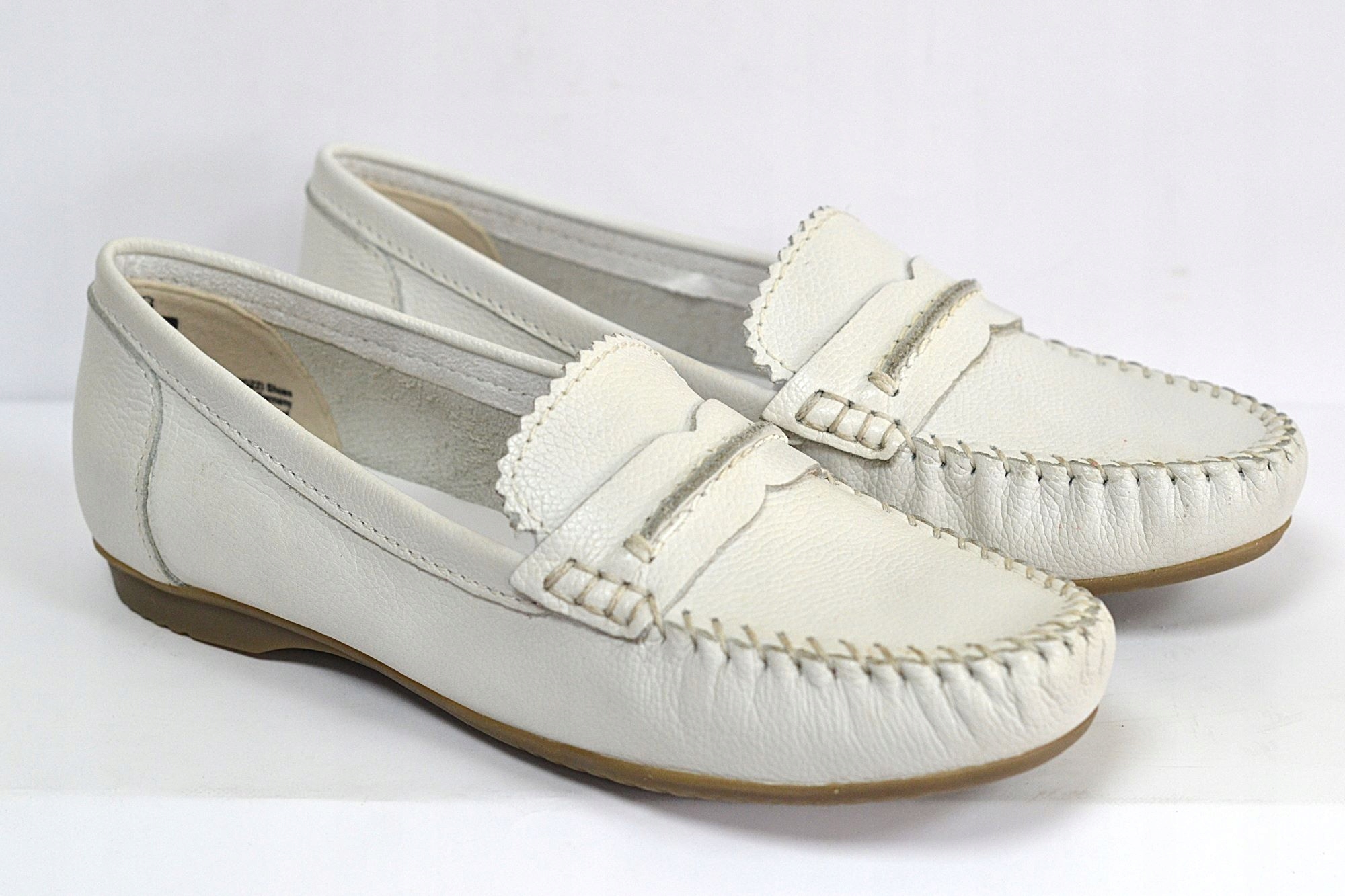 Marco Tozzi 24225-20 Pohodlné Bílé Mokasíny VEL.39