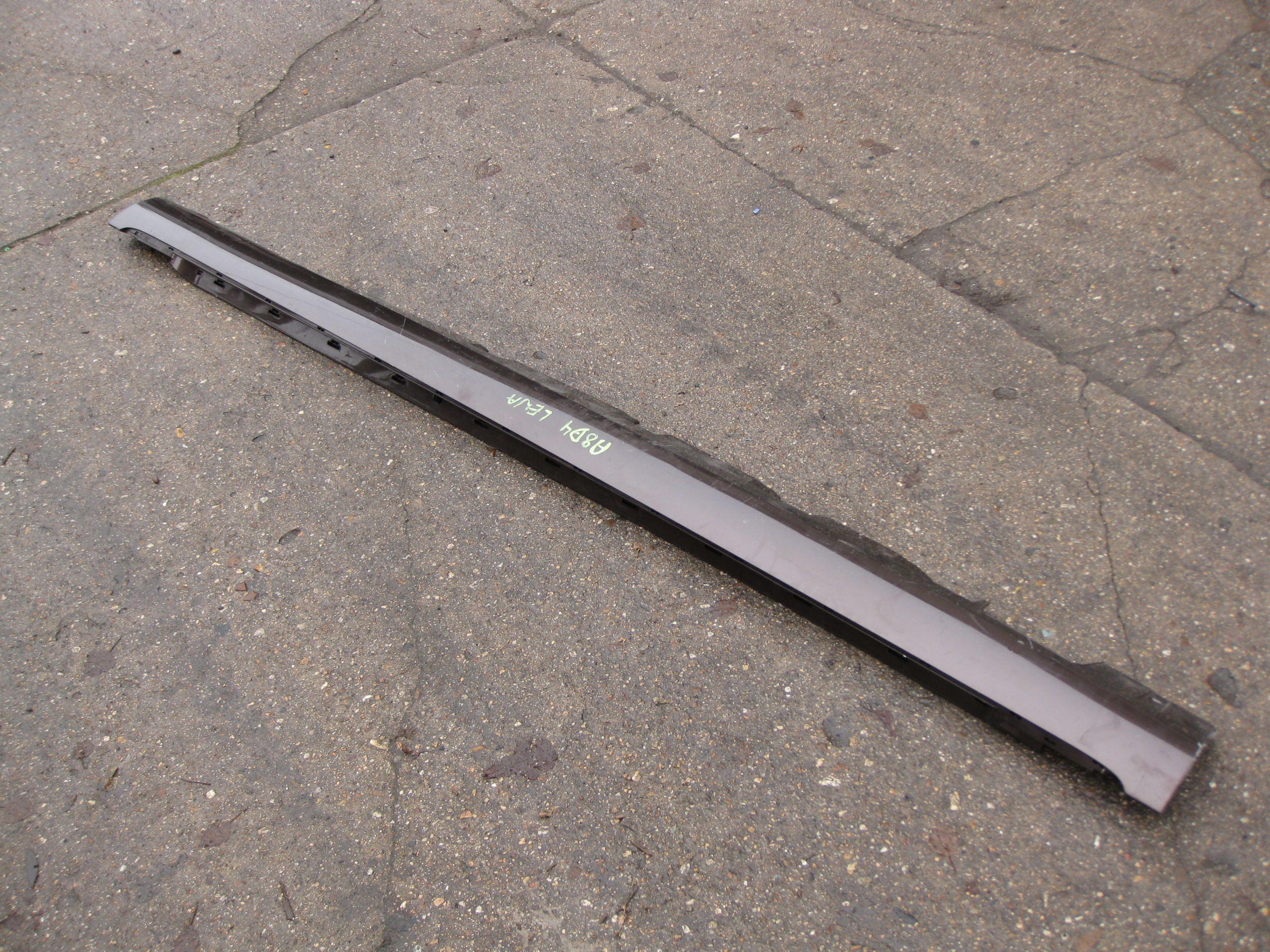 AUDI A8 D4 4H cap of the threshold left 4H0853859E