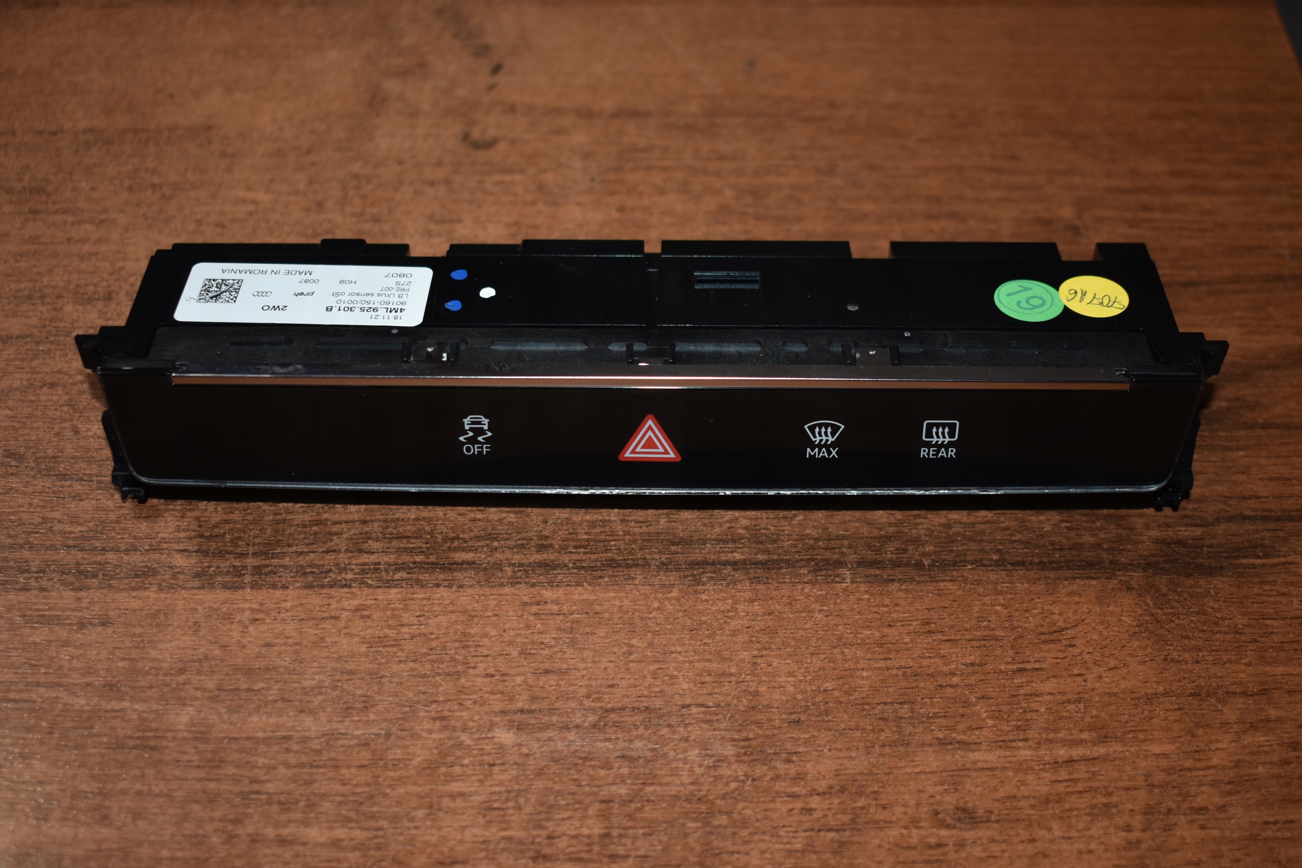 IDEALNY control panel BLOK WLACZNIKOW LAMBORGHINI URUS 1
