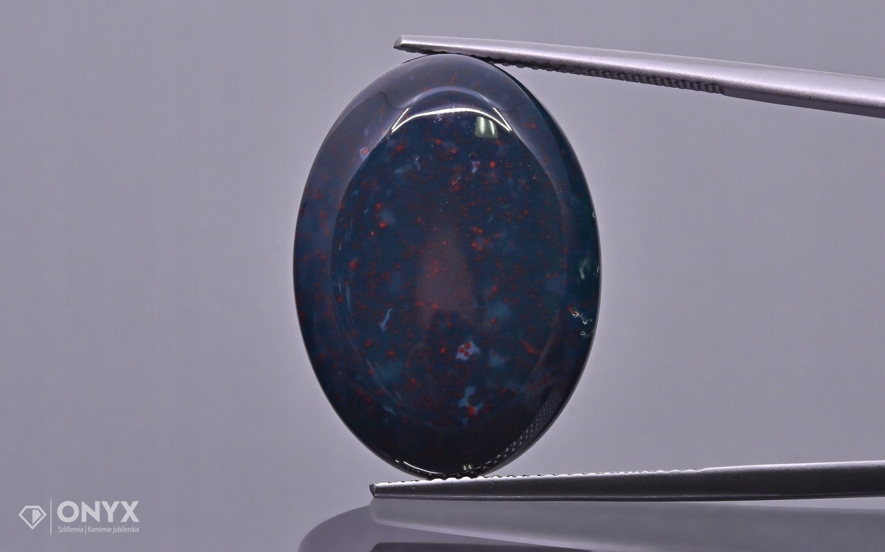 Heliotrop kabošon ovál 25x18 mm