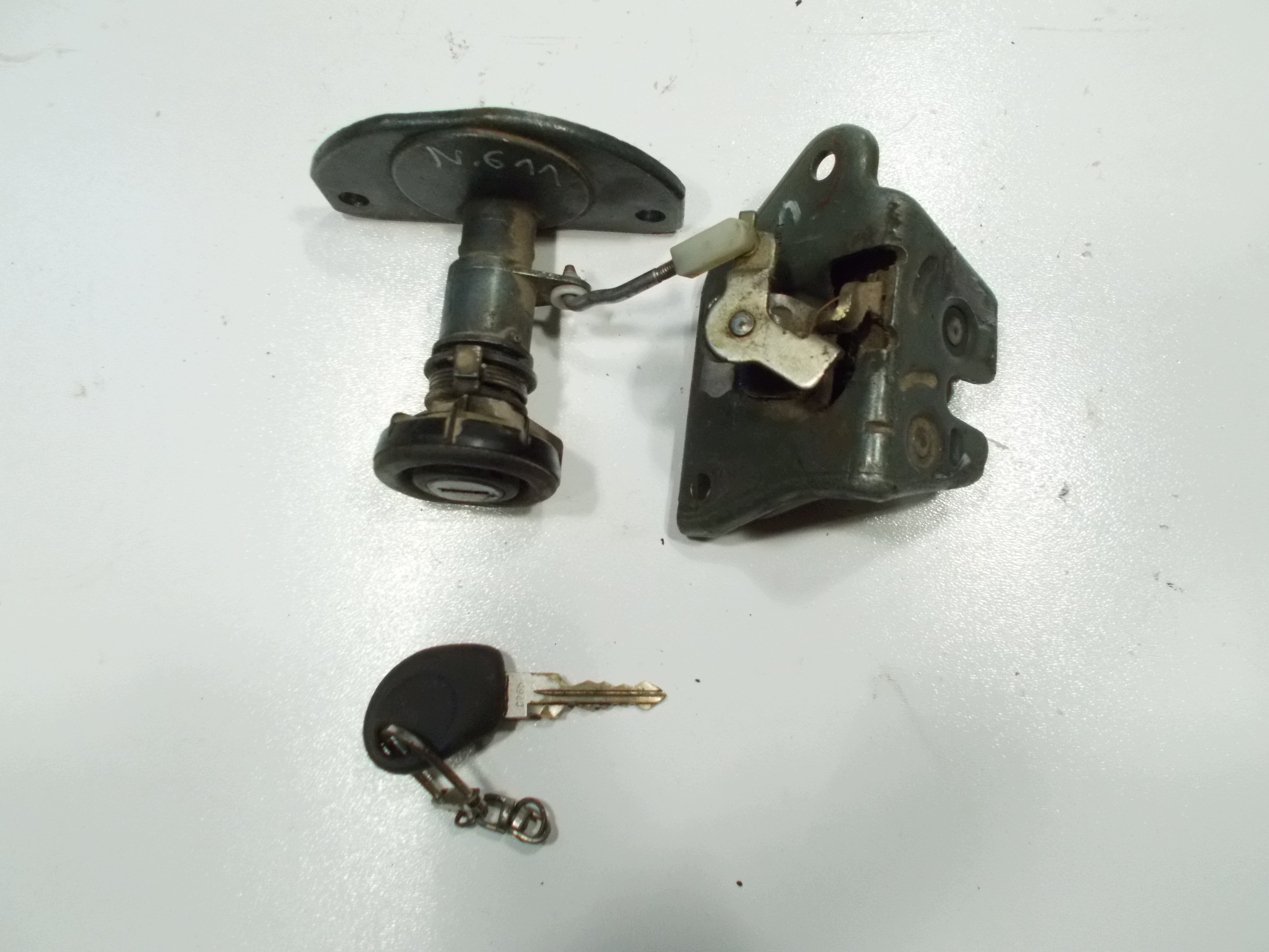 lock boot lock cylinder FIAT SEICENTO key RYGIEL ORYG.
