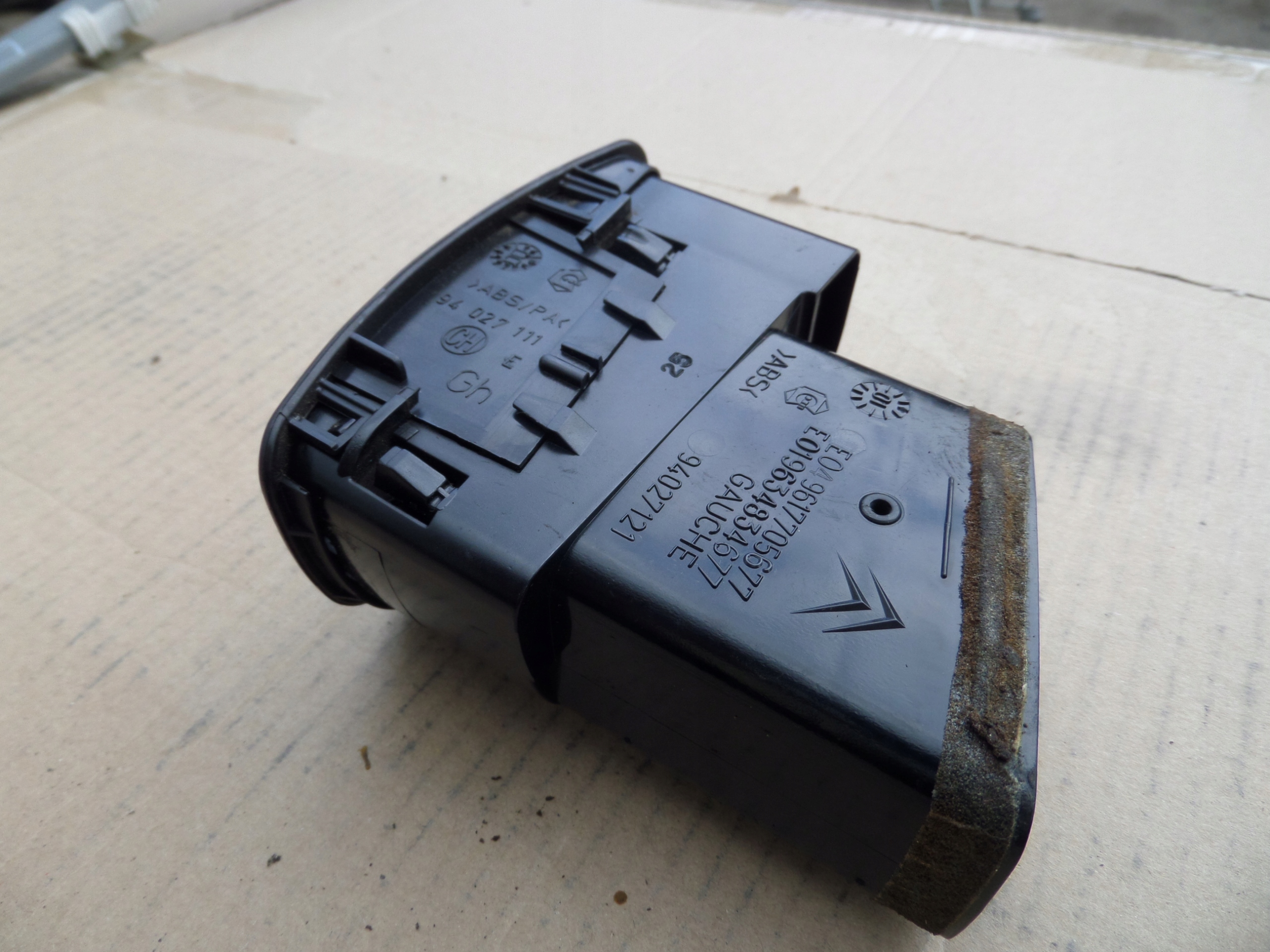 grid air conditioning devices left driver´s CITROEN SAXO 96-04