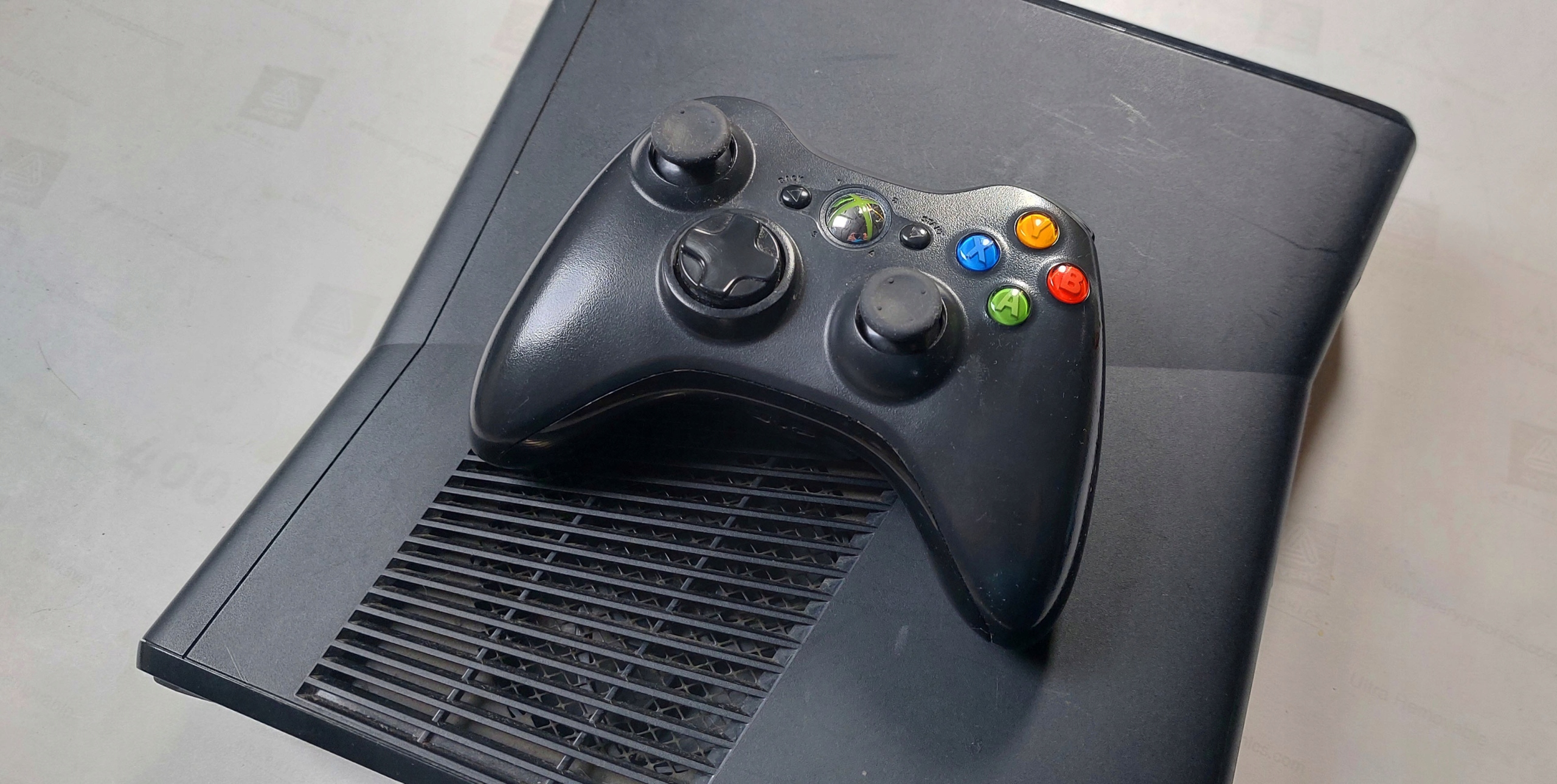 XBOX 360 Slim 1000 gb RGH 3.0 wiele gier pad .2000 gier Retro EAN (GTIN) 889842213072