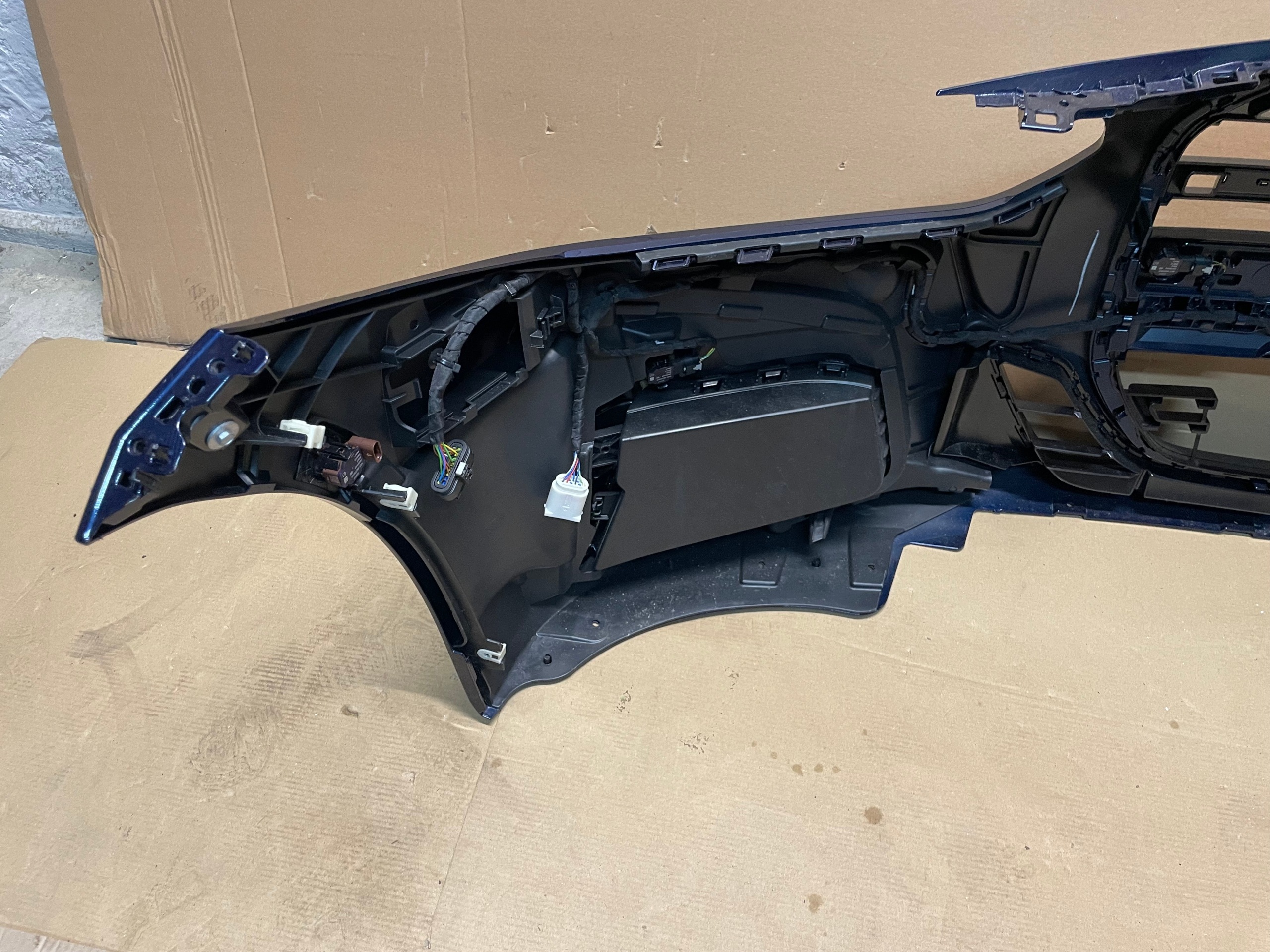 bumper front 6X PDC KAMERA m-packet KPL BMW 4 G22 G23 colour C3Z EU