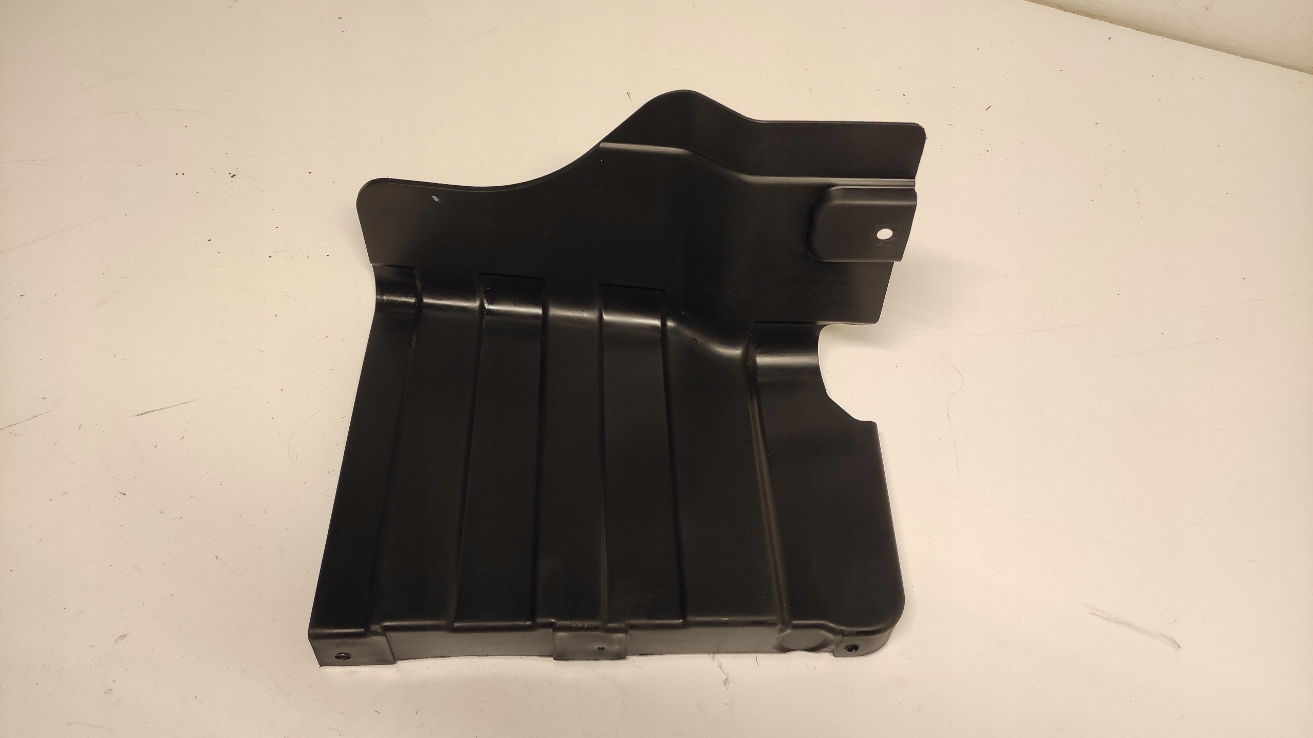 HYUNDAI I10 III cover engine right lower DOL 29120-K7000 19-24