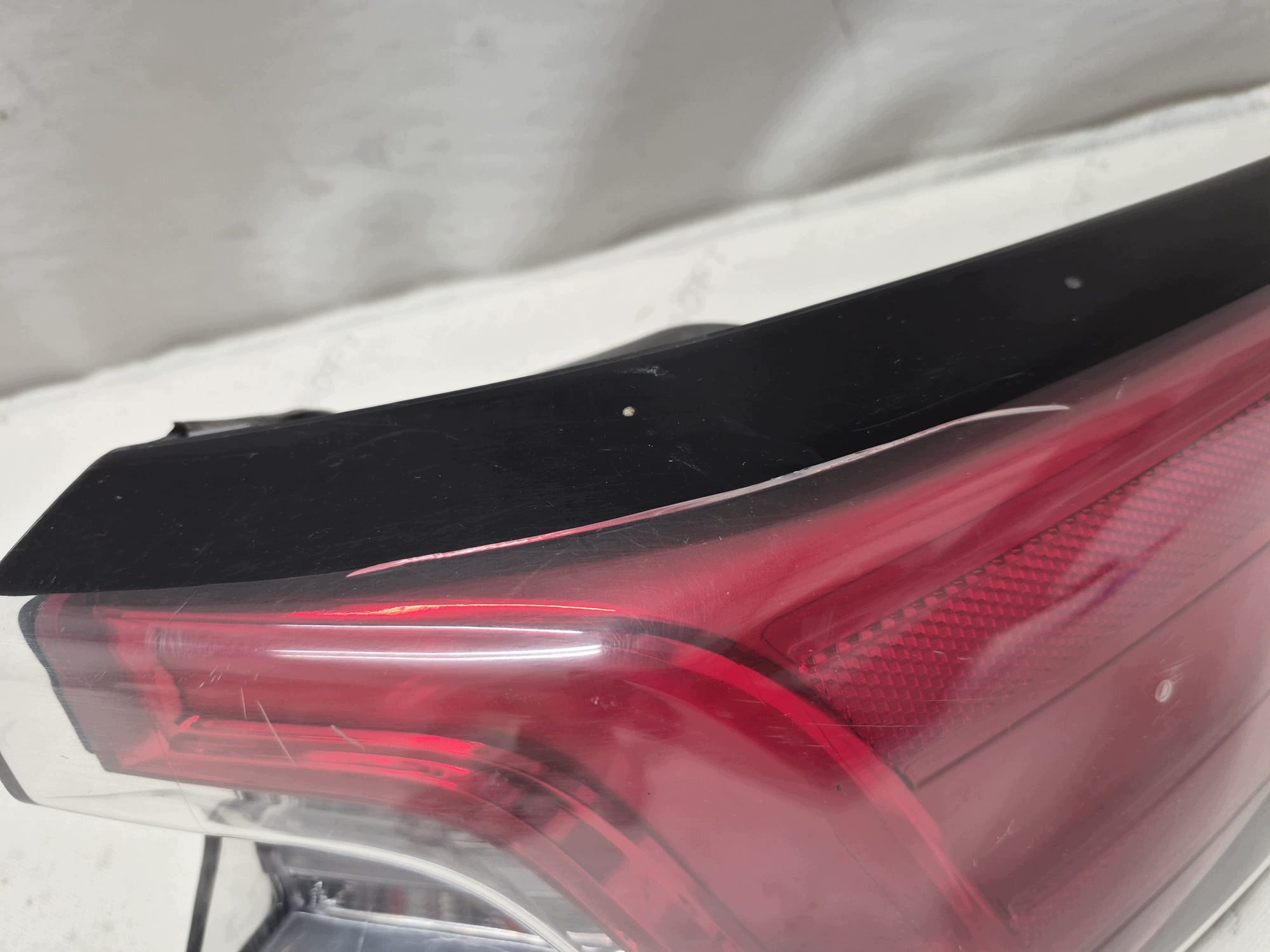 FORD KUGA MK3 III 19- light right rear part rear 98613212305