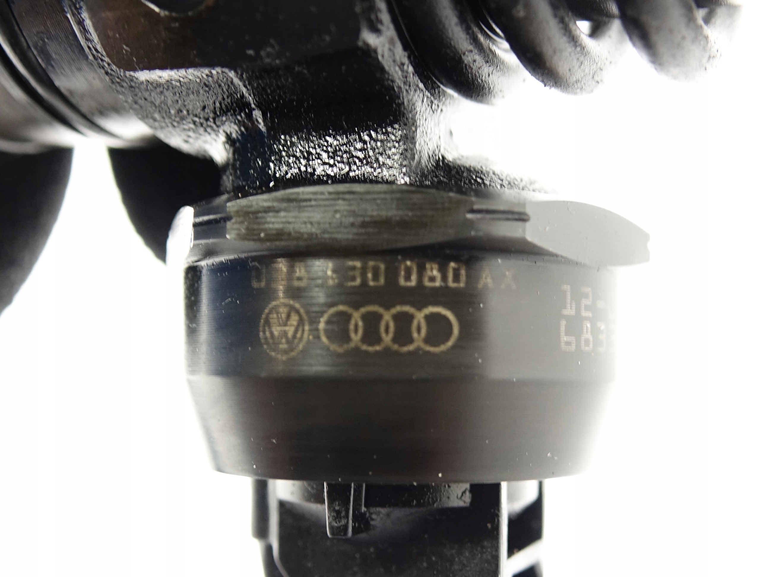 POMPOWTRYSKIWACZE VW PASSAT B6 2.0 TDI 038130080AX
