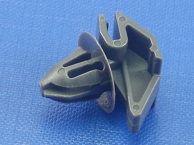 10x FORD FOCUS 10-18 SPINKA 9 LISTWY PROGU popiel Numer katalogowy części C70616