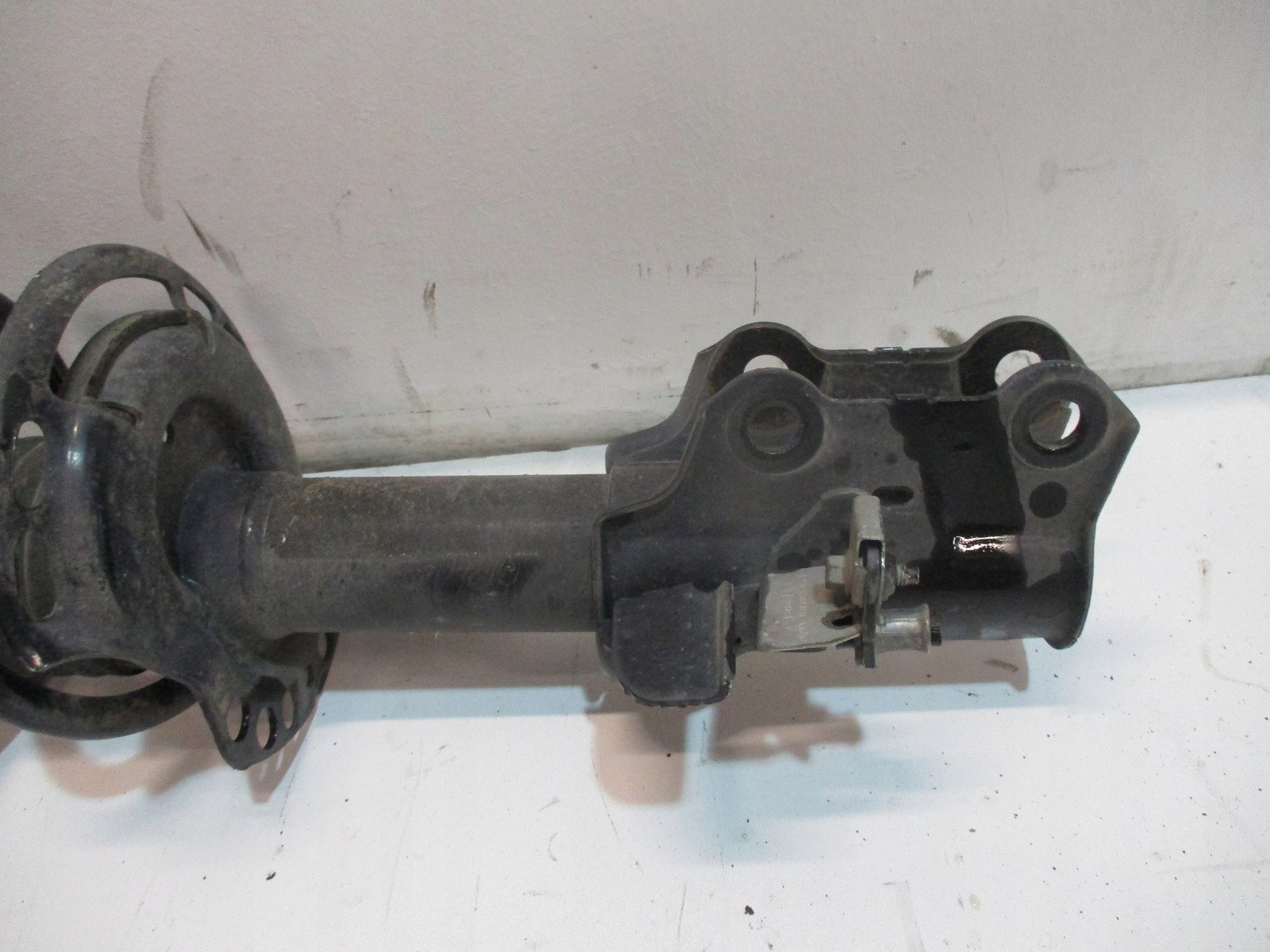 shock absorber AMOR FORD FOCUS MK4 1,5 right front