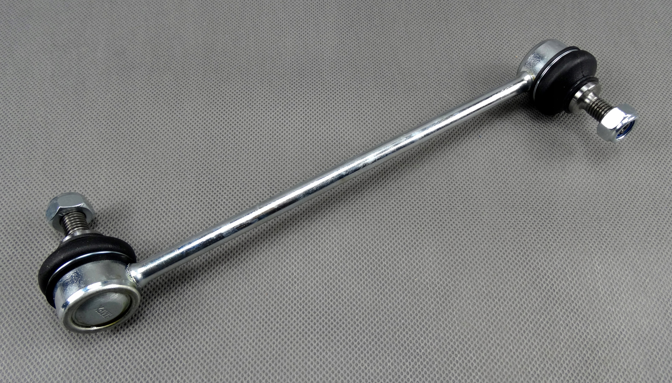 ŁĄCZNIK STABILIZATORA PRZÓD FORD FOCUS MK1 1998-05 Producent części JP Group