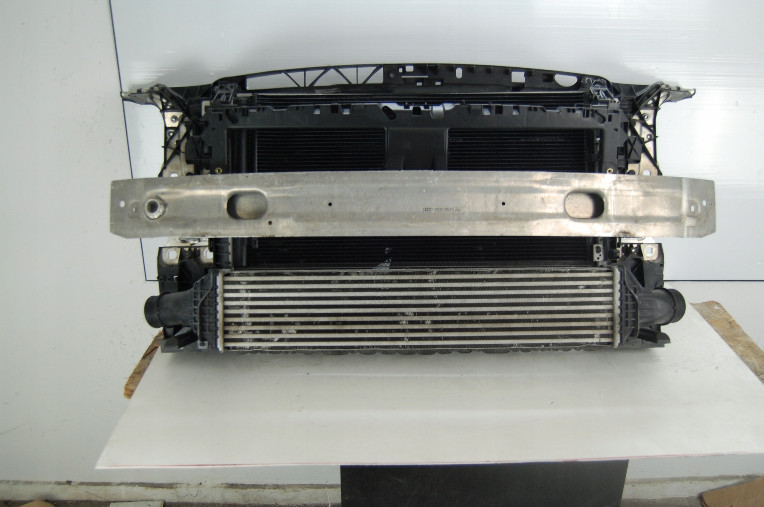 WZMOCNIENIE PAS AUDI S4 A4 B9 8W 3.0 TFSI 2017-