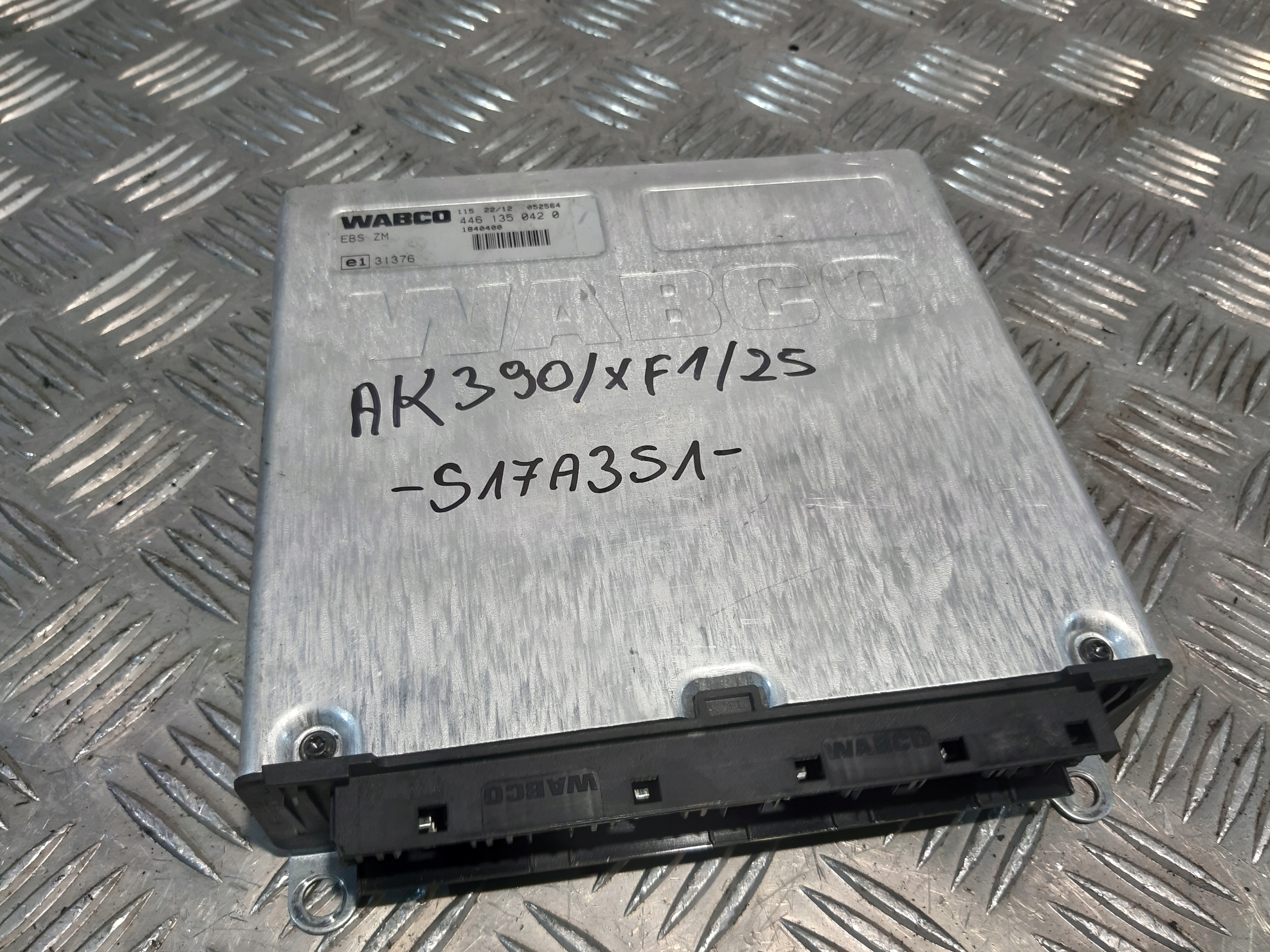 control unit WABCO EBS ZM 4461350420 DAF XF 105