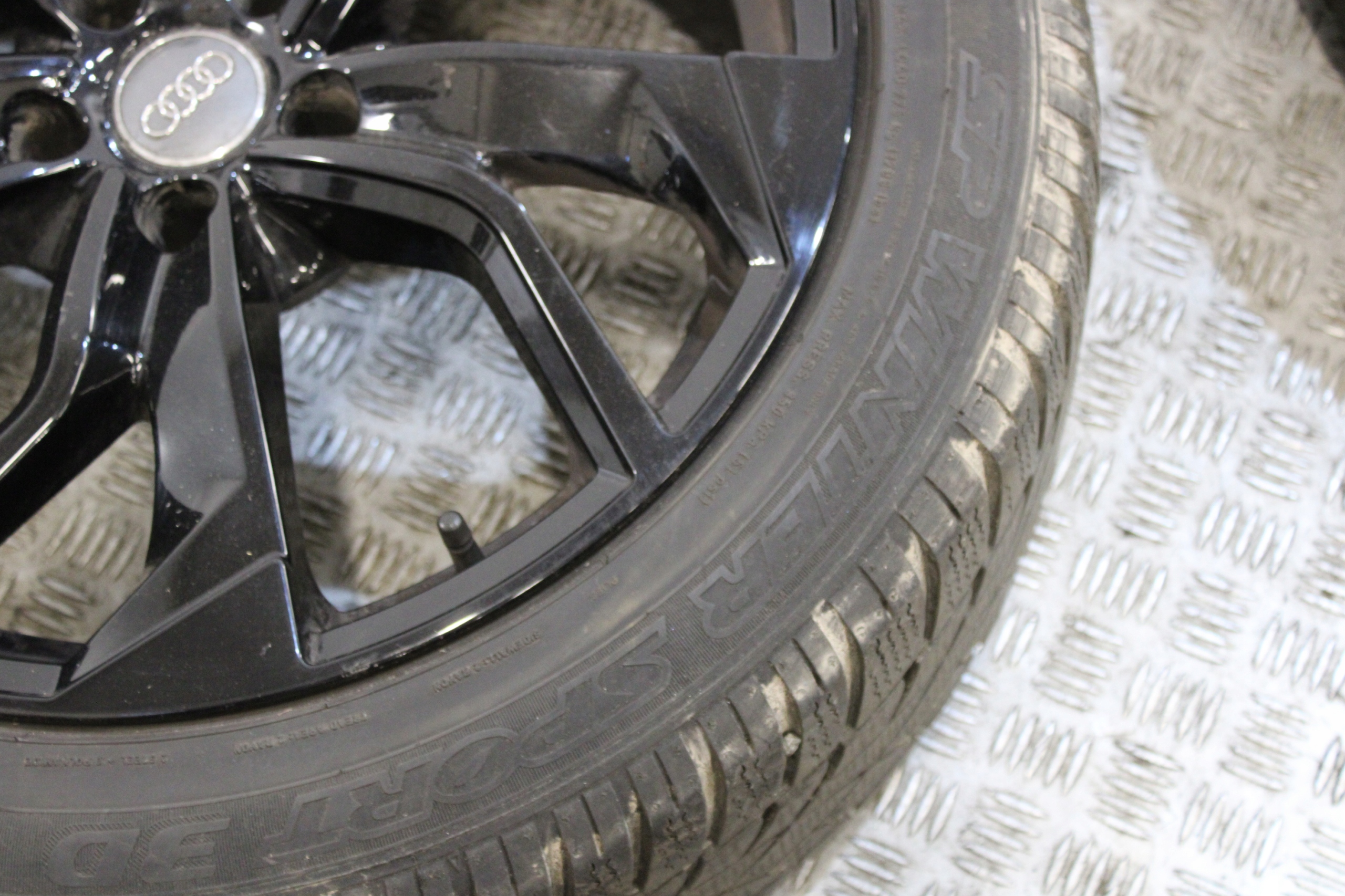 wheels discs disc 235/50 R19 AUDI Q3 II 2 83A
