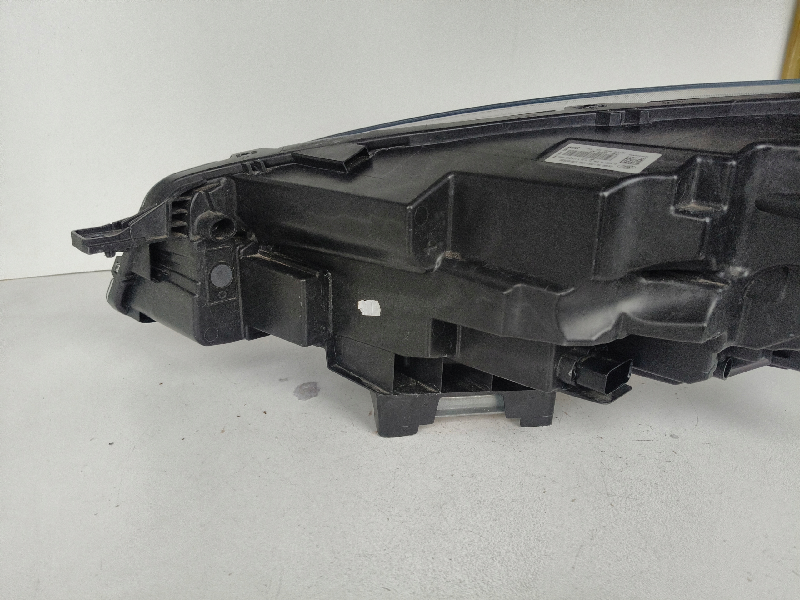 light right REFLEKTOR FORD KUGA MK3 19- FULL LED